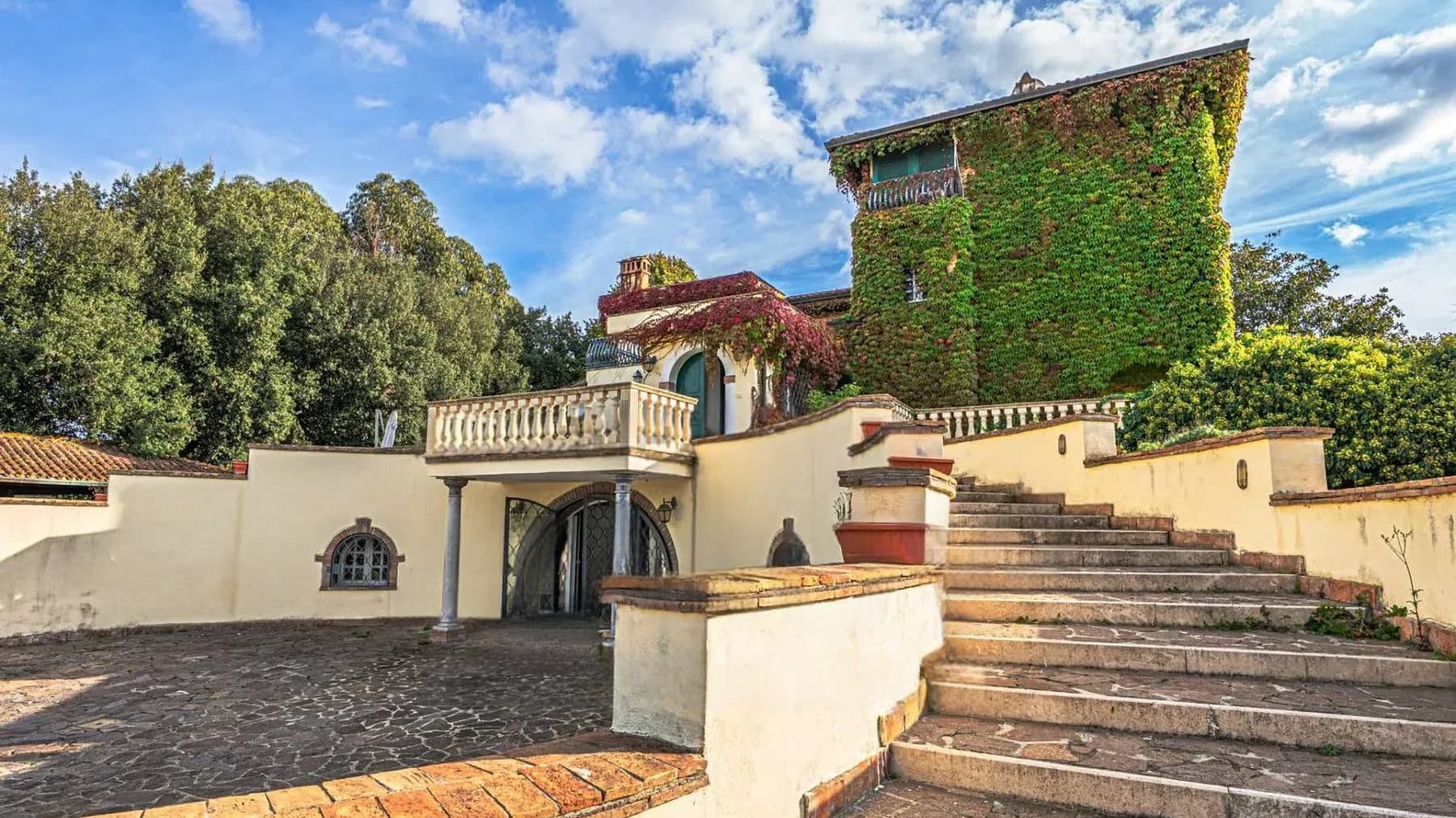 Elegant Villa in Rome, Lazio