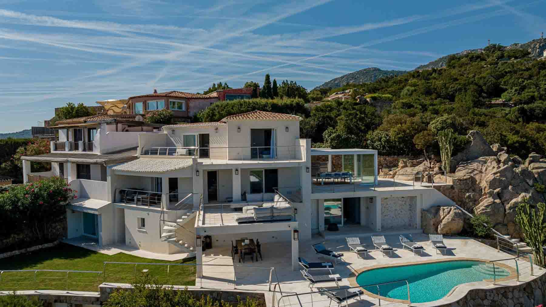 Villa elegante ad Arzachena, vista mare Porto Cervo