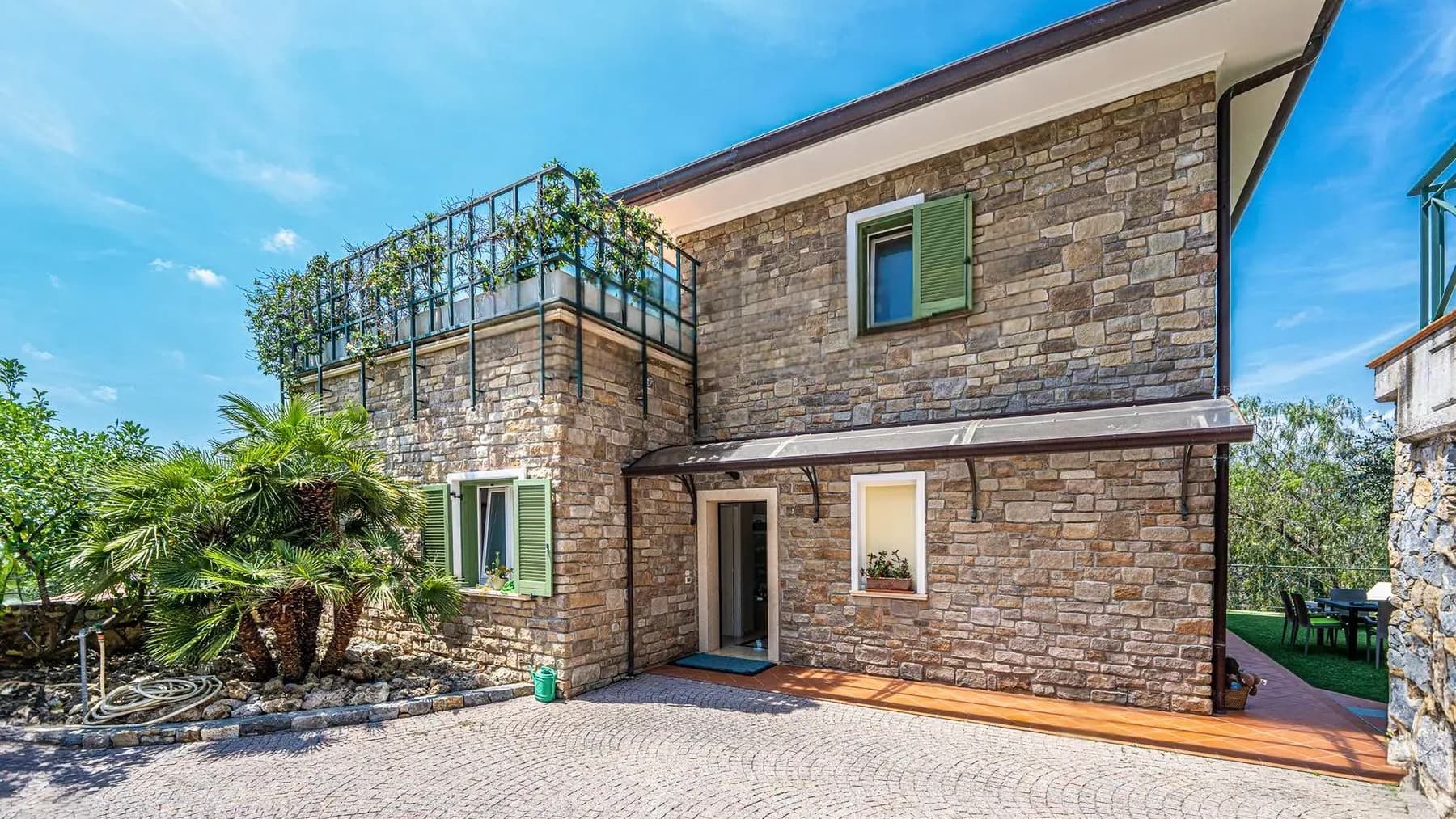 Elegant Villa in Bordighera, Liguria's Charm