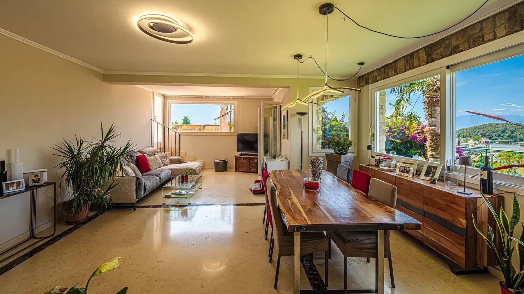 Elegant Villa in Bordighera, Liguria's Charm