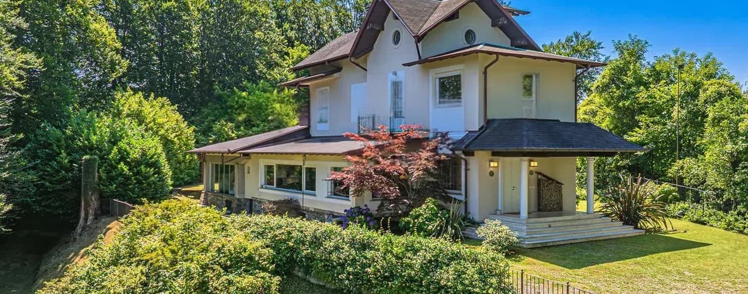 Villa esclusiva a Stresa, Lago Maggiore con parco privato