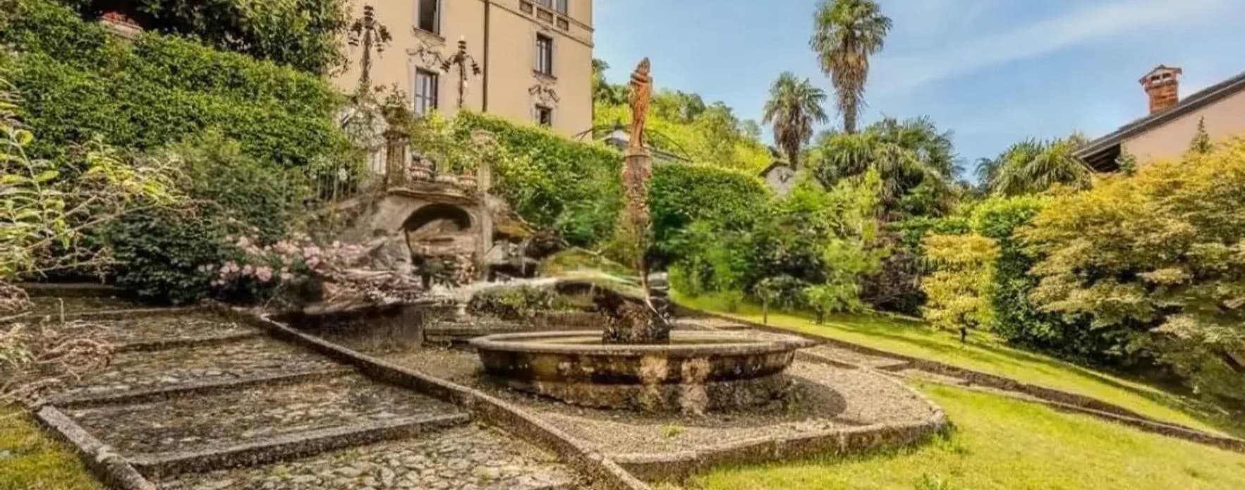 Charming Villa in Porto Ceresio, Lombardy