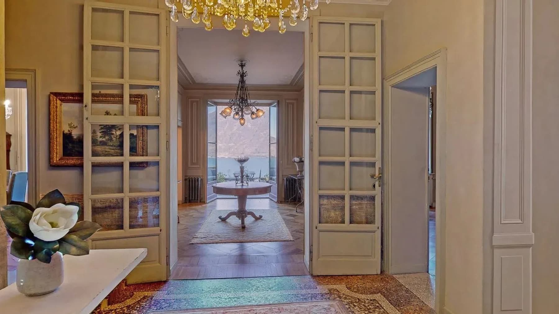 Villa d'Epoca Fronte Lago Maggiore a Cannobio