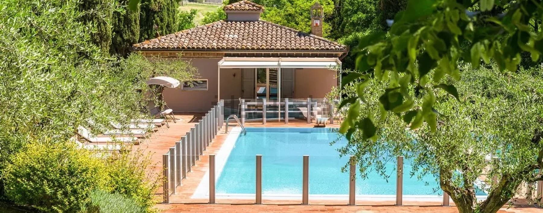 Villa con Piscina e Uliveto a Massa Martana, Umbria
