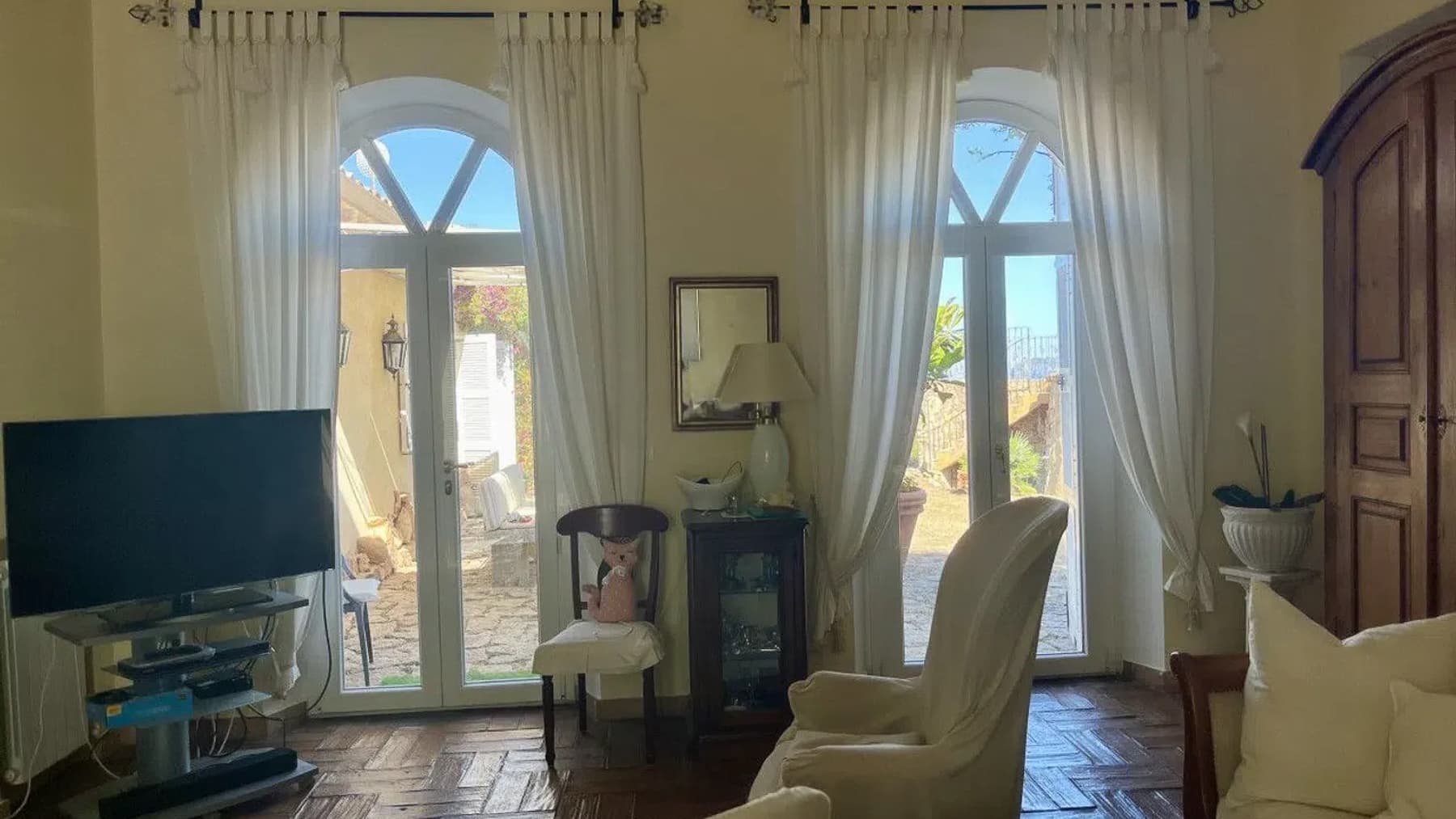 Villa storica con vista mare a San Pantaleo, Sardegna