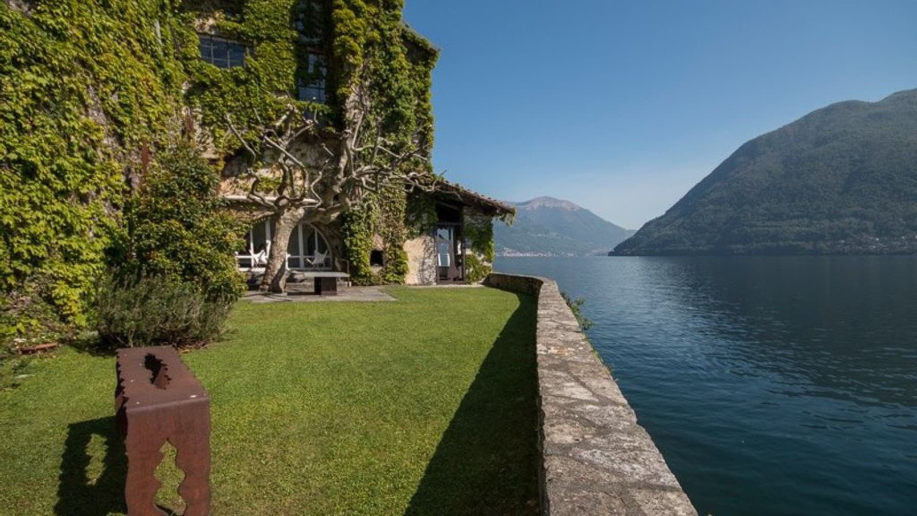 Villa on Lake Como in Brienno, Lombardy