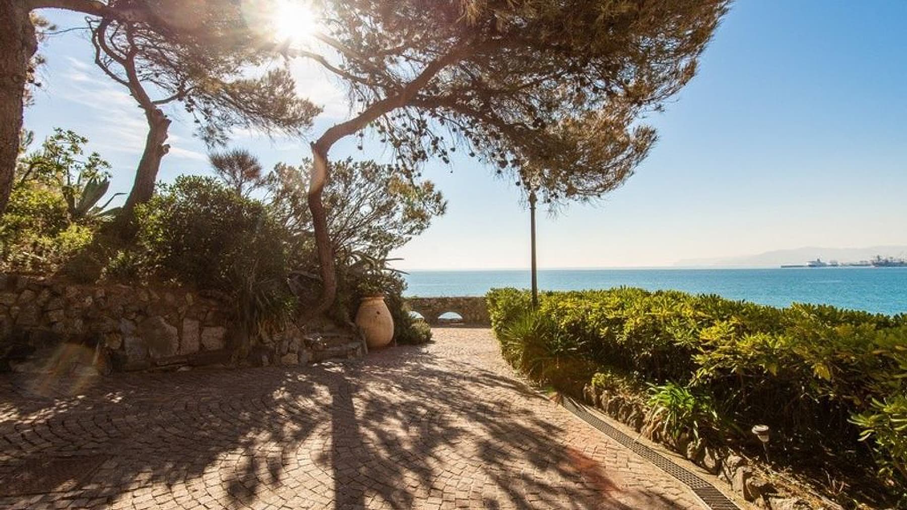 Elegant Villa in Albisola Superiore, Liguria
