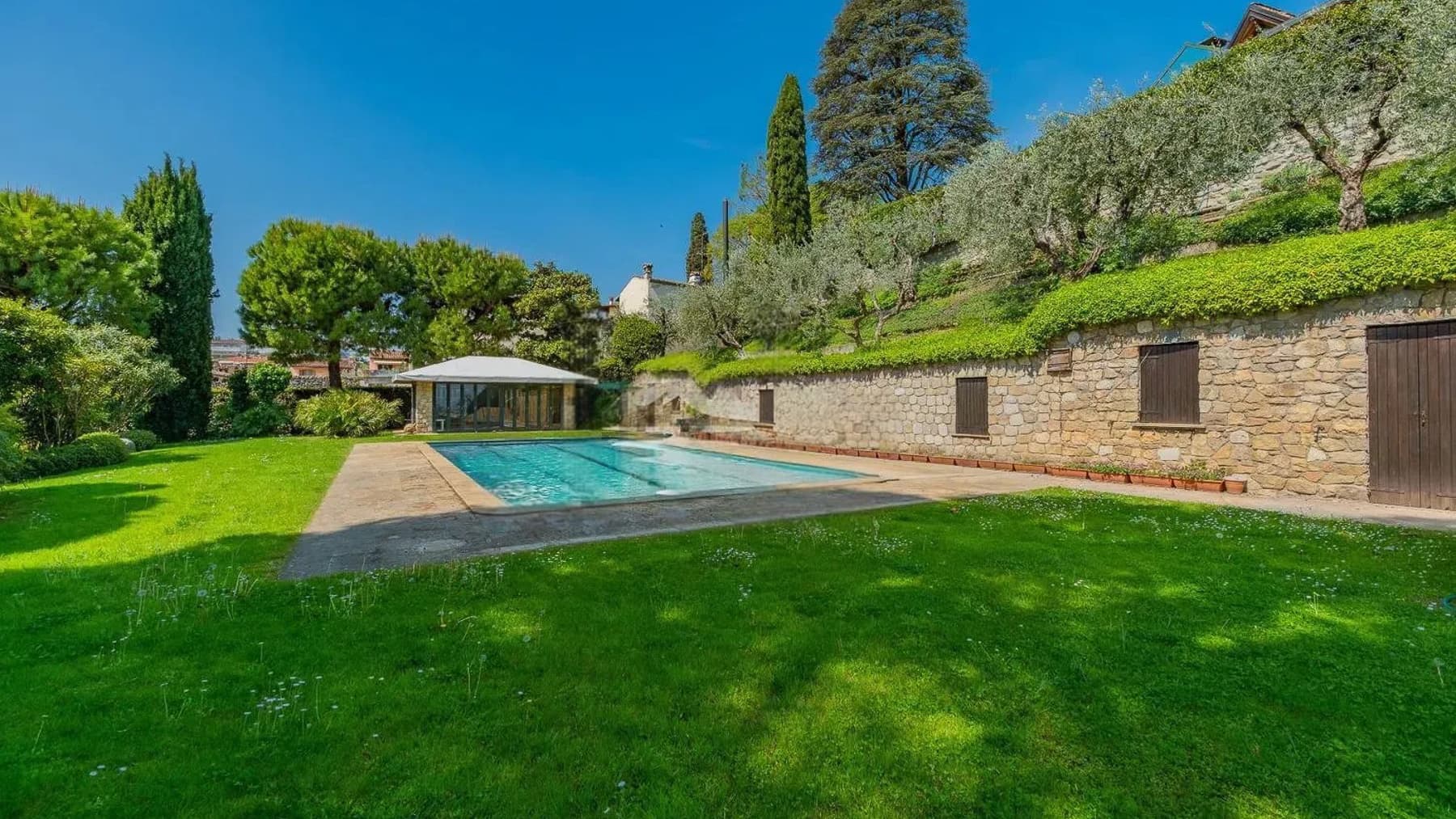 Charming Villa in Picedo, Lombardia