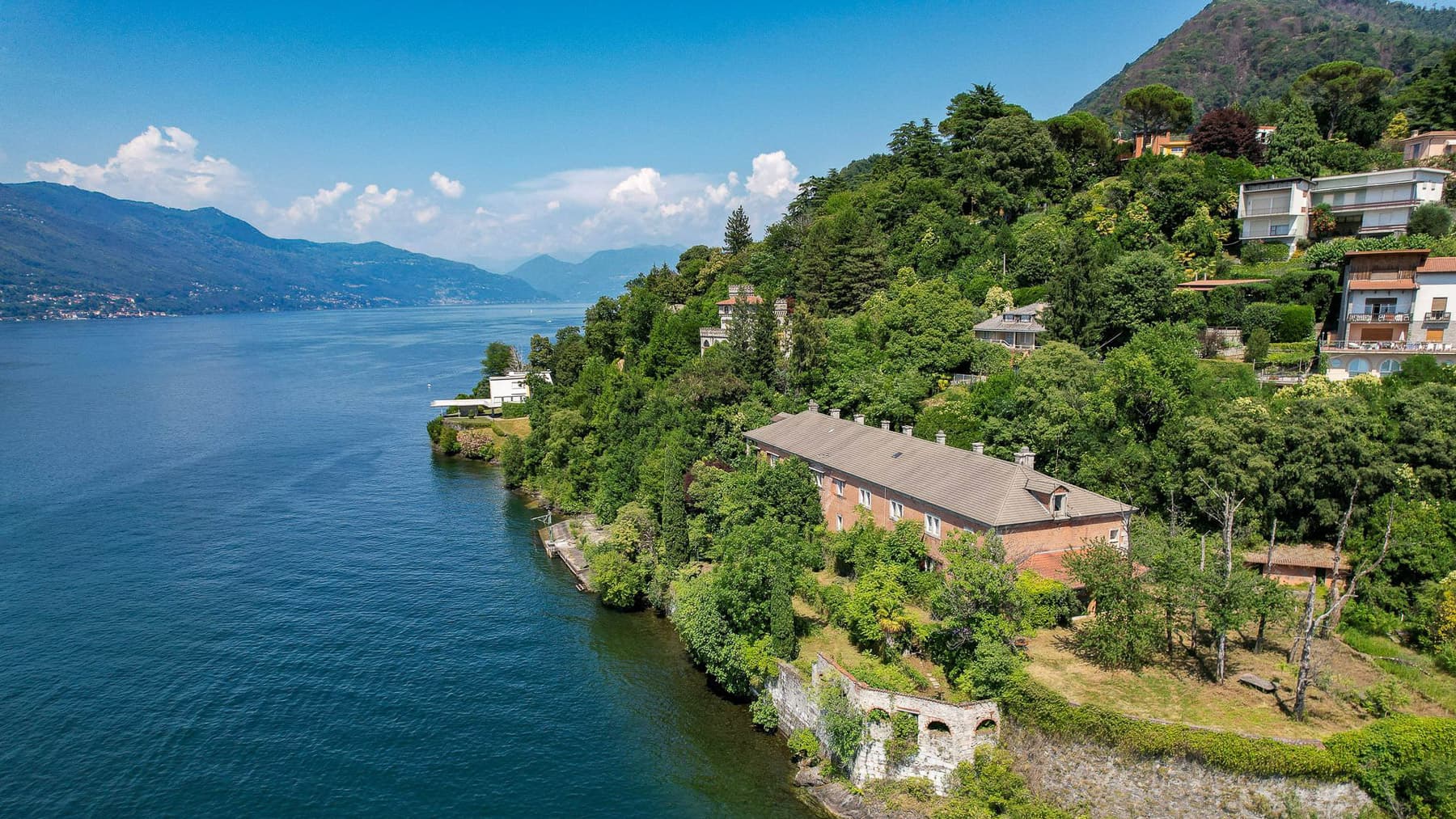 Villa esclusiva a Laveno-Mombello, Lago Maggiore