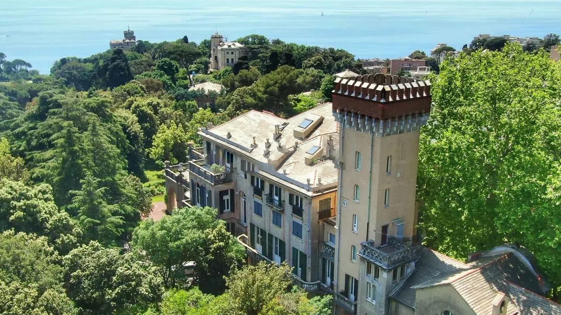 Appartamento nobiliare a Genova con terrazza e charme