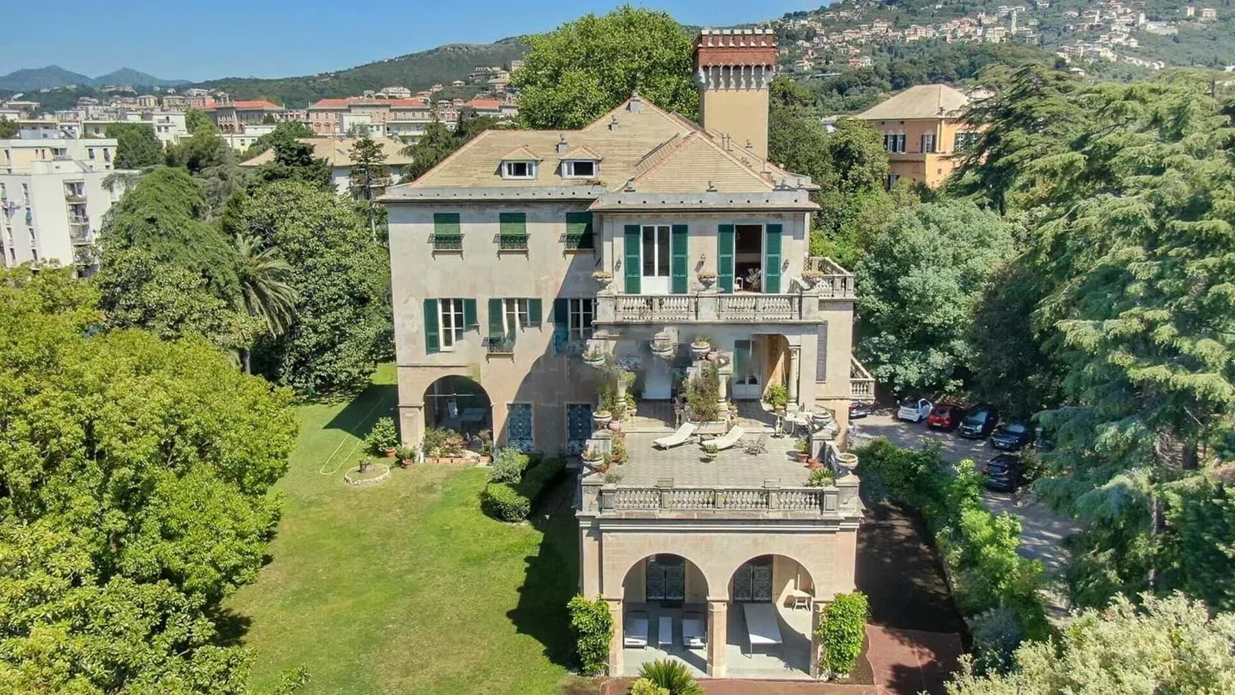 Appartamento nobiliare a Genova con terrazza e charme