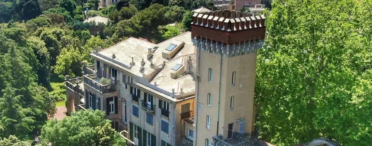 Appartamento nobiliare a Genova con terrazza e charme