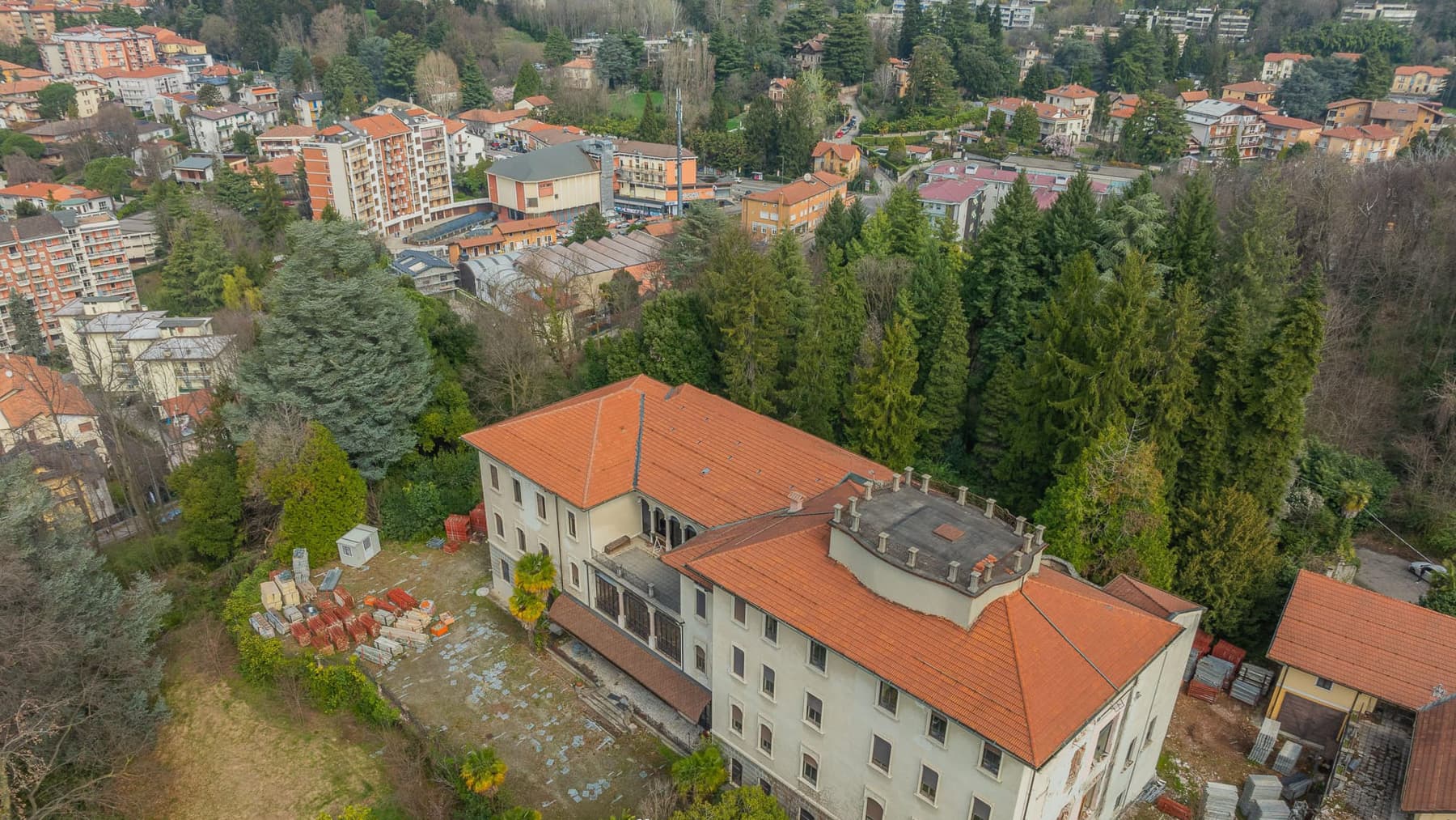 Villa storica con vista Monte Rosa e Lago di Varese