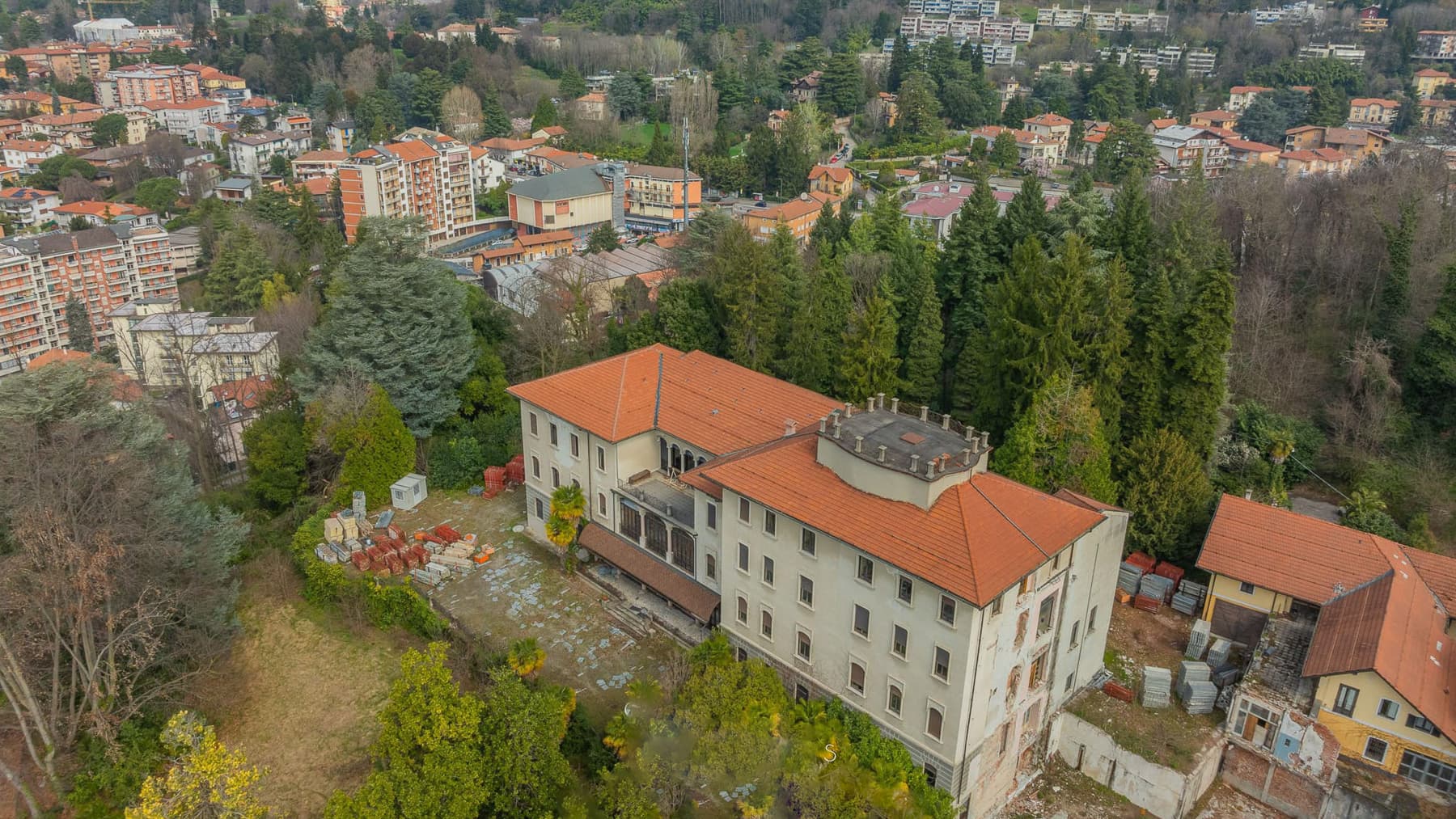 Villa storica con vista Monte Rosa e Lago di Varese