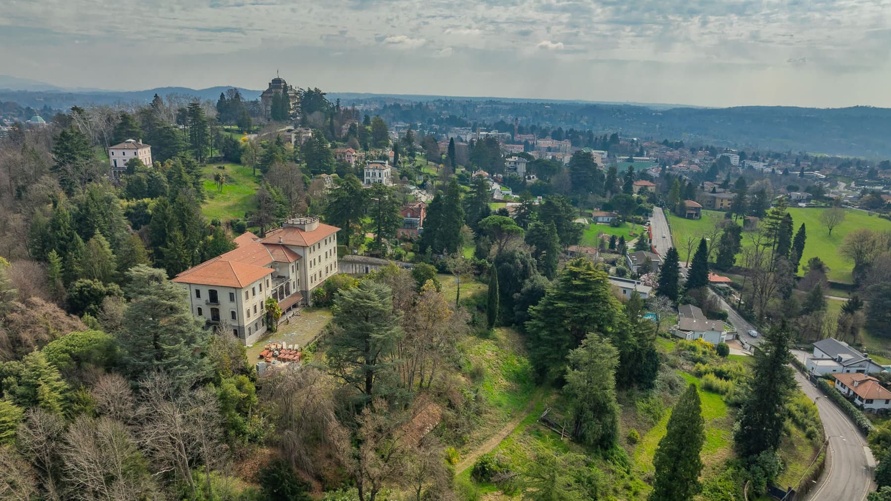 Villa storica con vista Monte Rosa e Lago di Varese