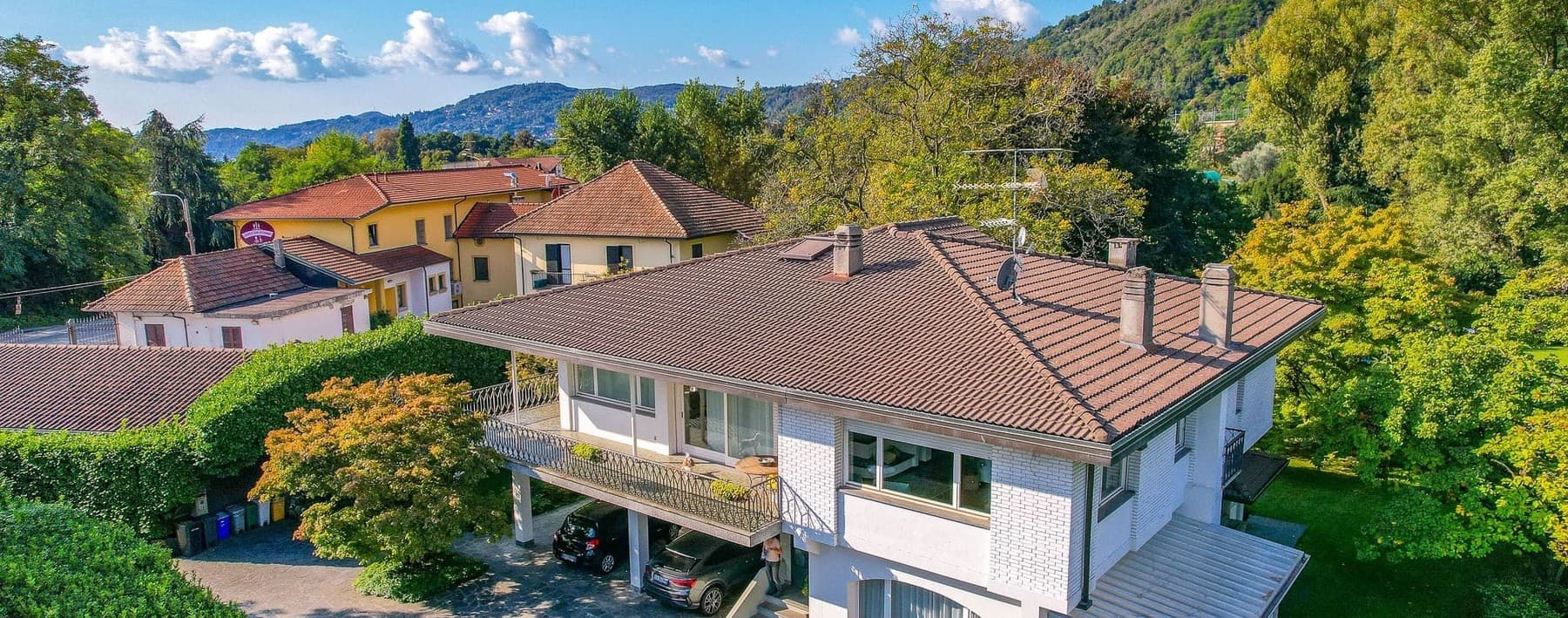 Villa con piscina a Lesa, Lago Maggiore
