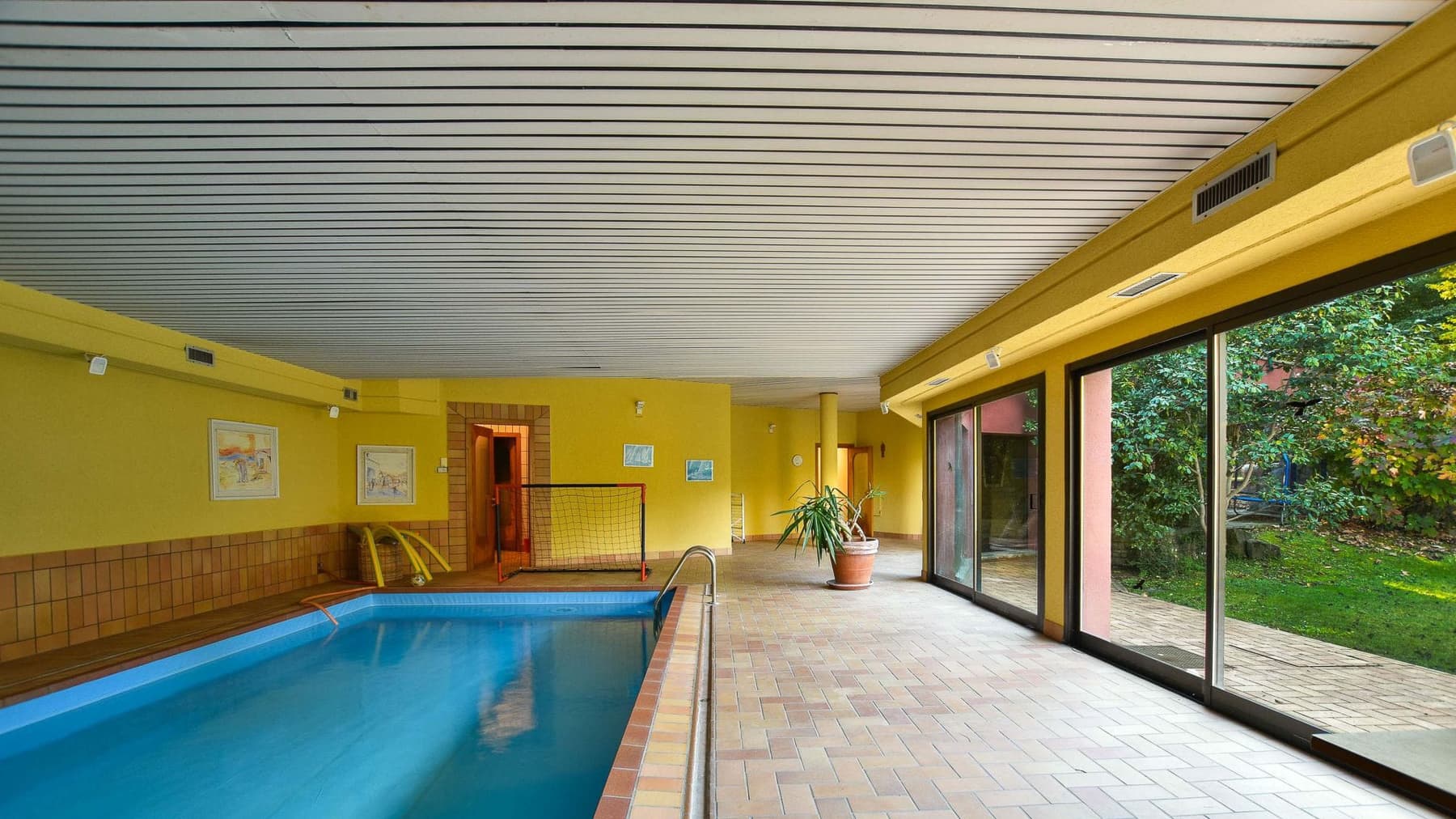 Villa Overlooking Lago Maggiore, Laveno-Mombello