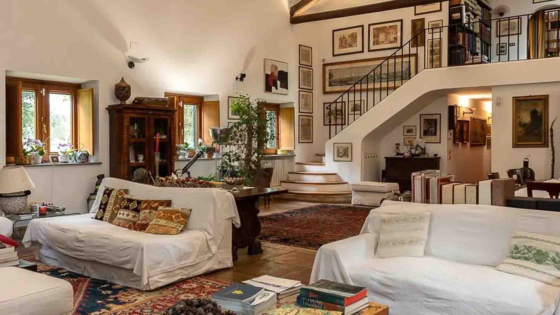 Elegant Villa in Rome, Lazio