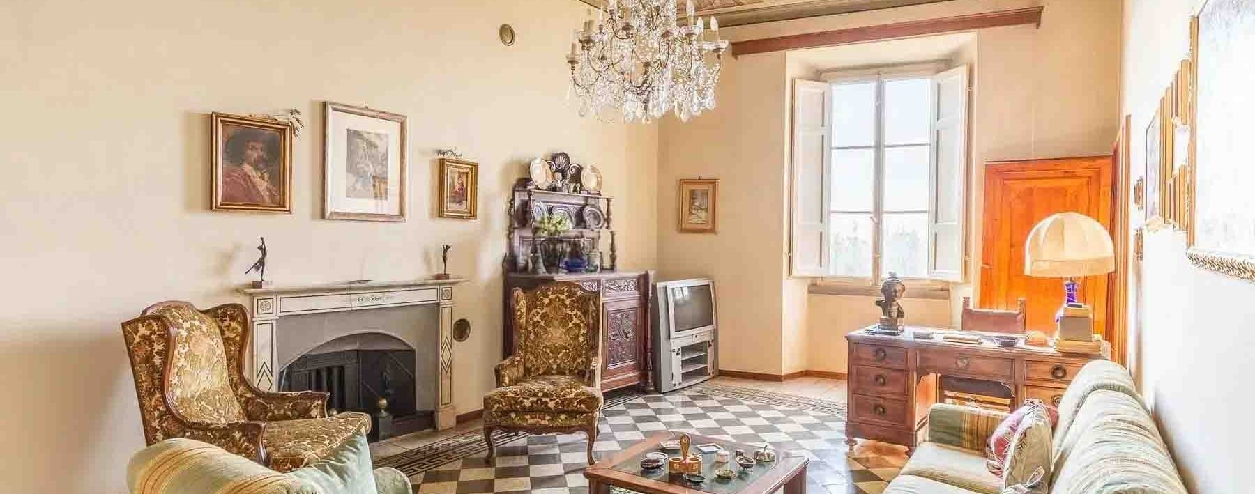 Charming Apartment in Cortona, Tuscany