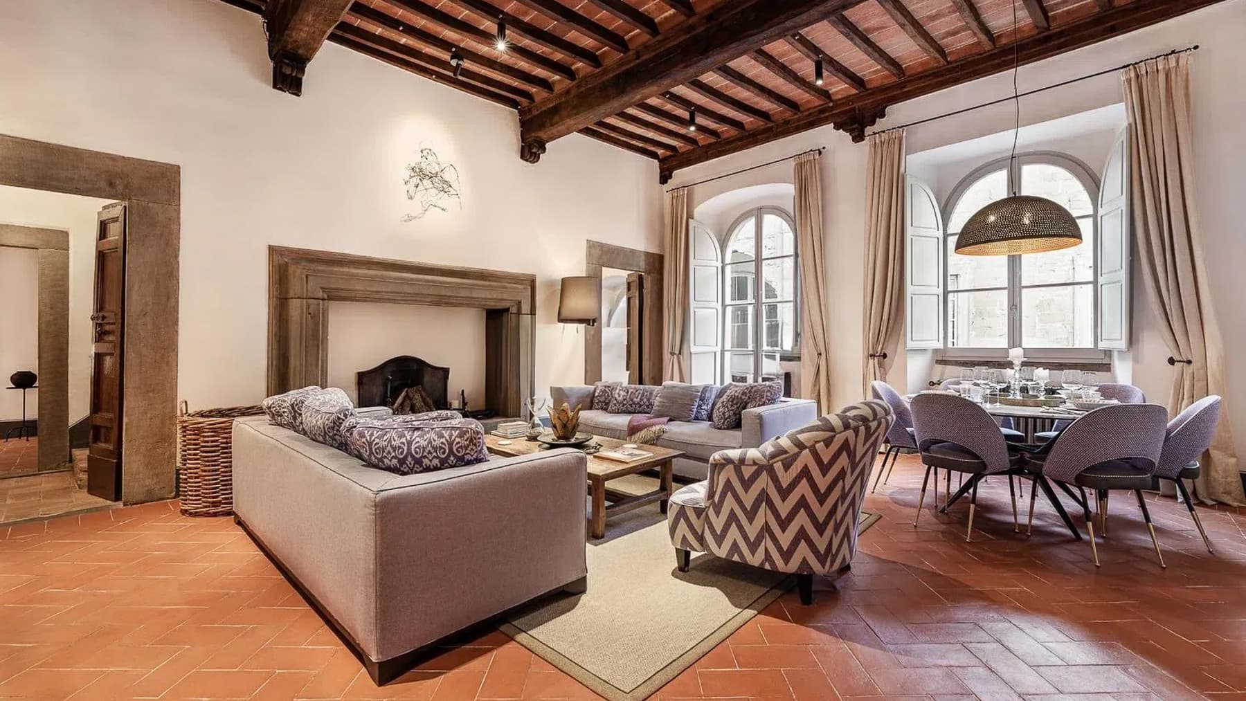 Appartamento di Prestigio nel Centro Storico di Cortona