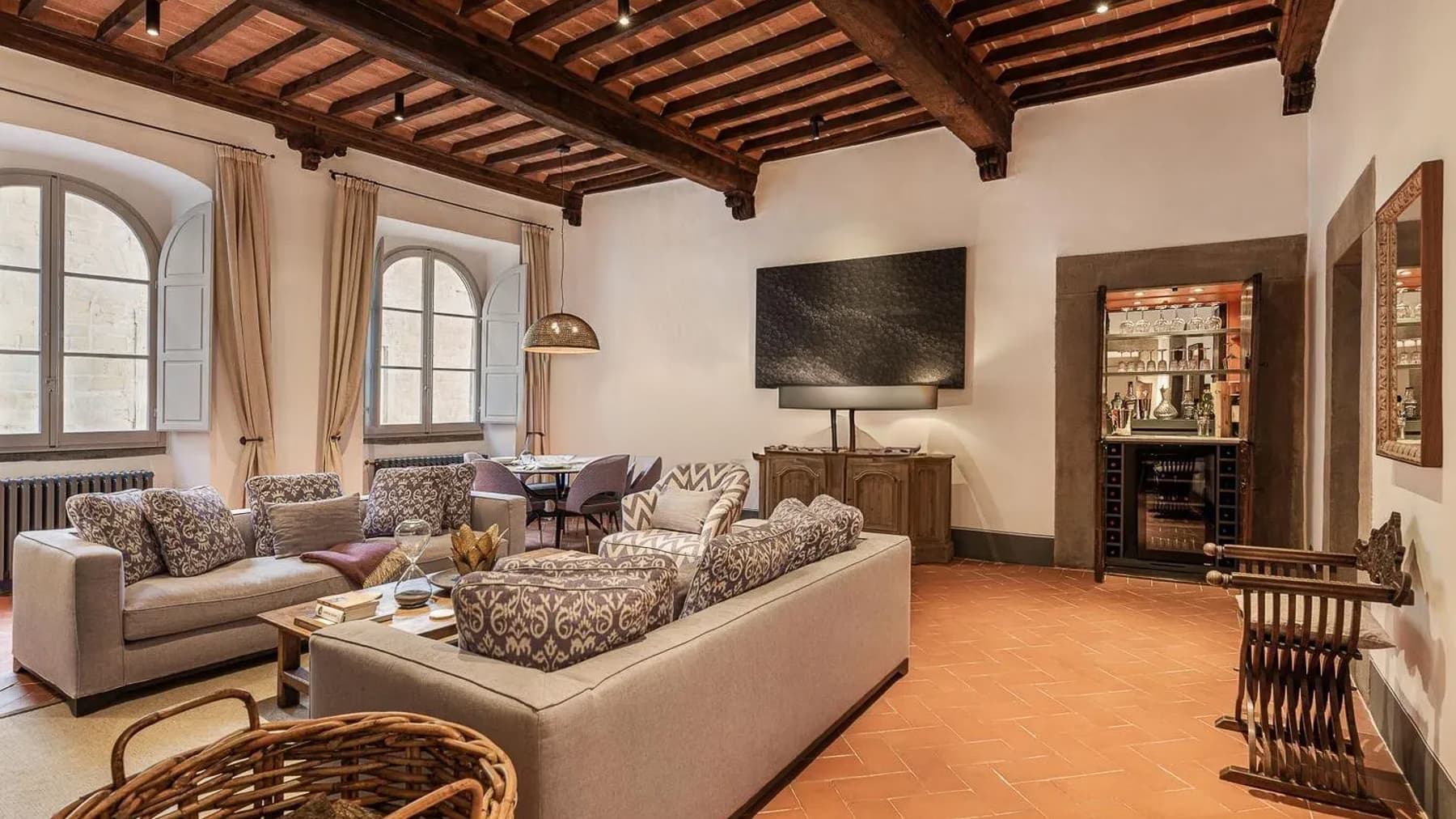 Appartamento di Prestigio nel Centro Storico di Cortona