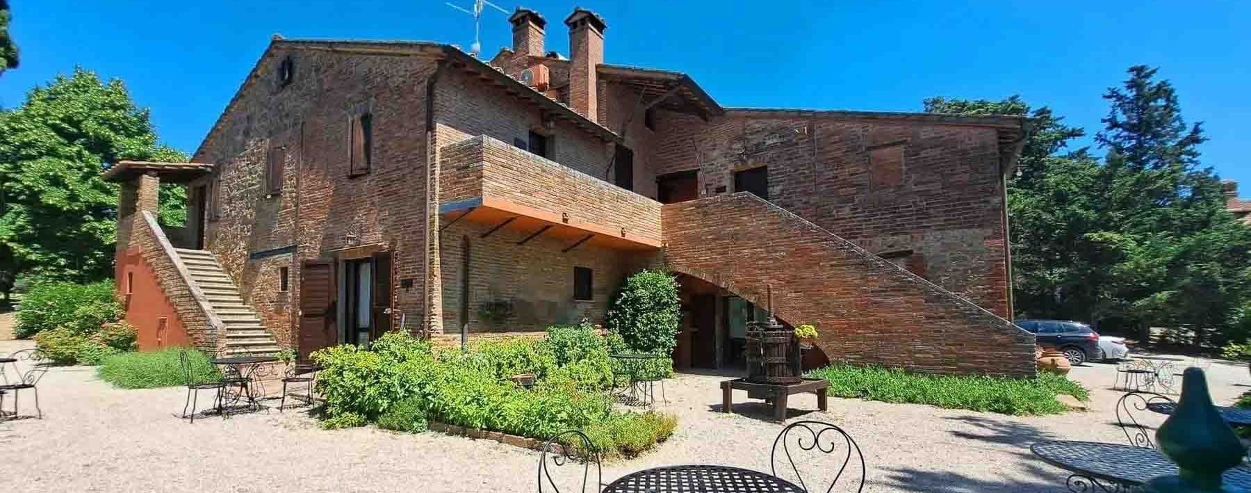 Rustic Country House in Castiglione del Lago, Umbria