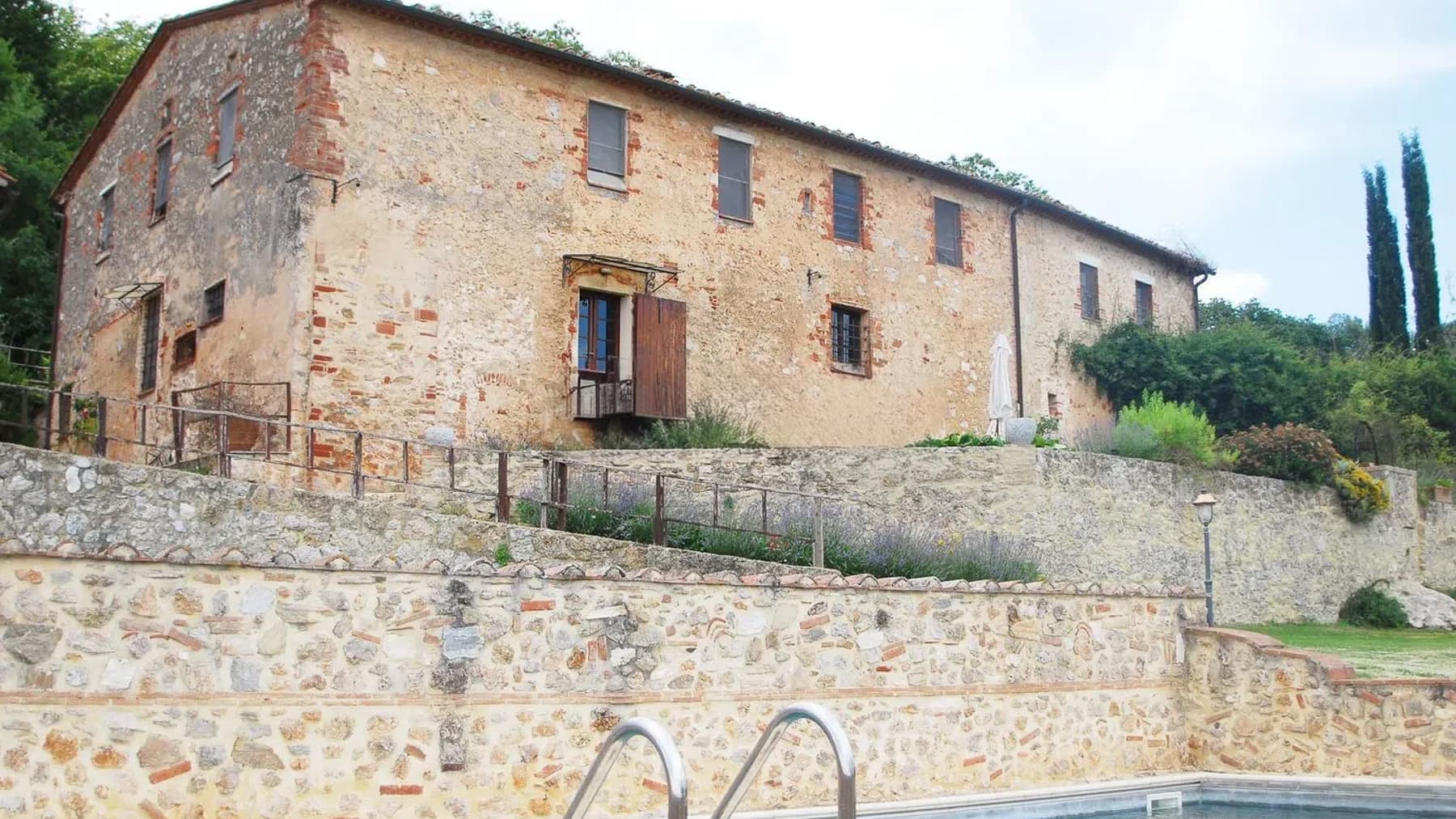 Casale storico a Sovicille, cuore della Toscana