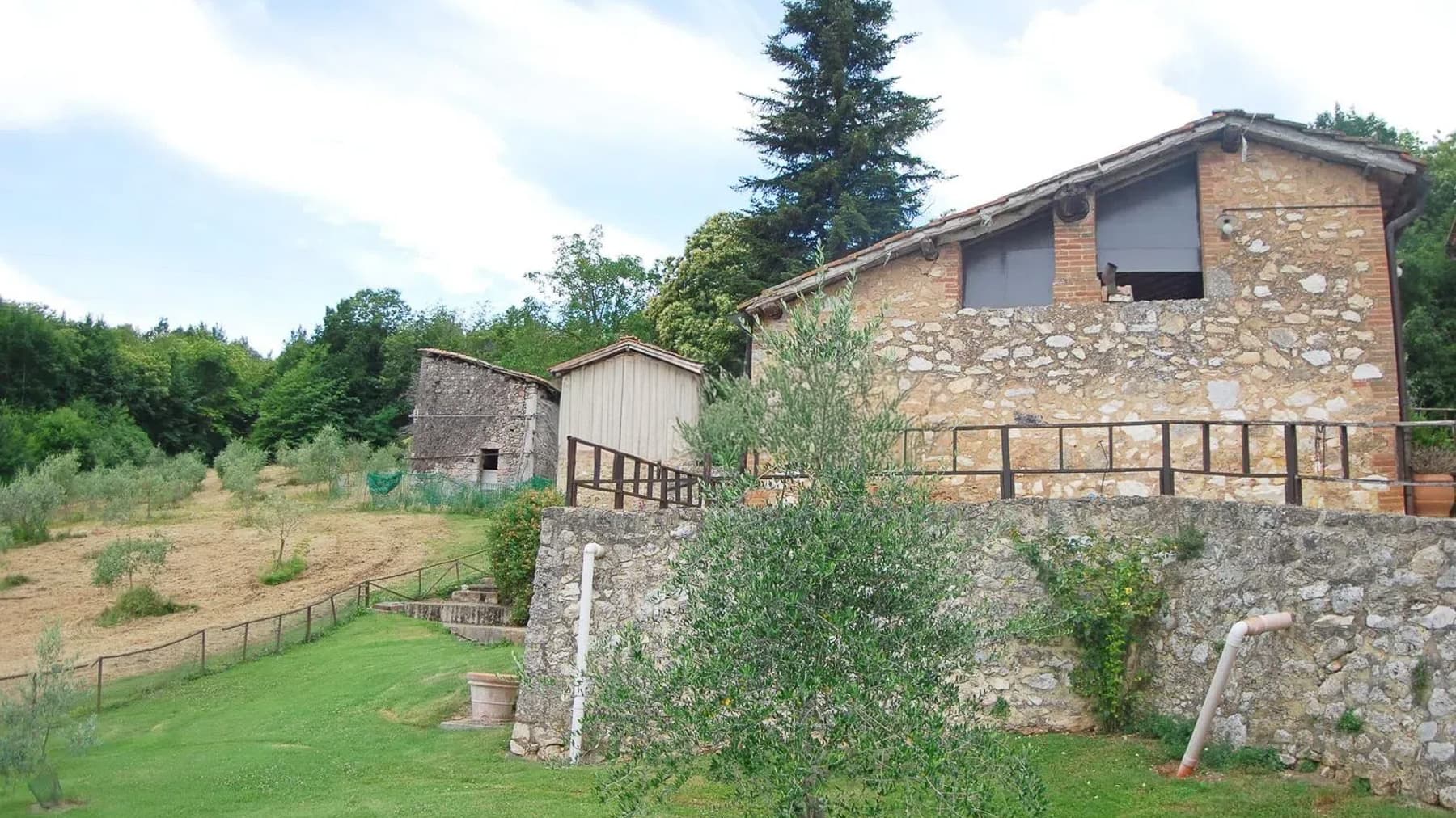 Casale storico a Sovicille, cuore della Toscana
