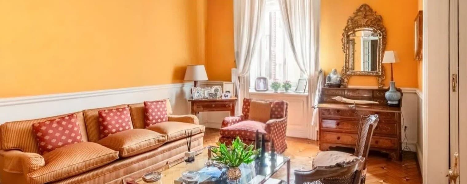 Apartment in Rome, Lazio: Urban Living