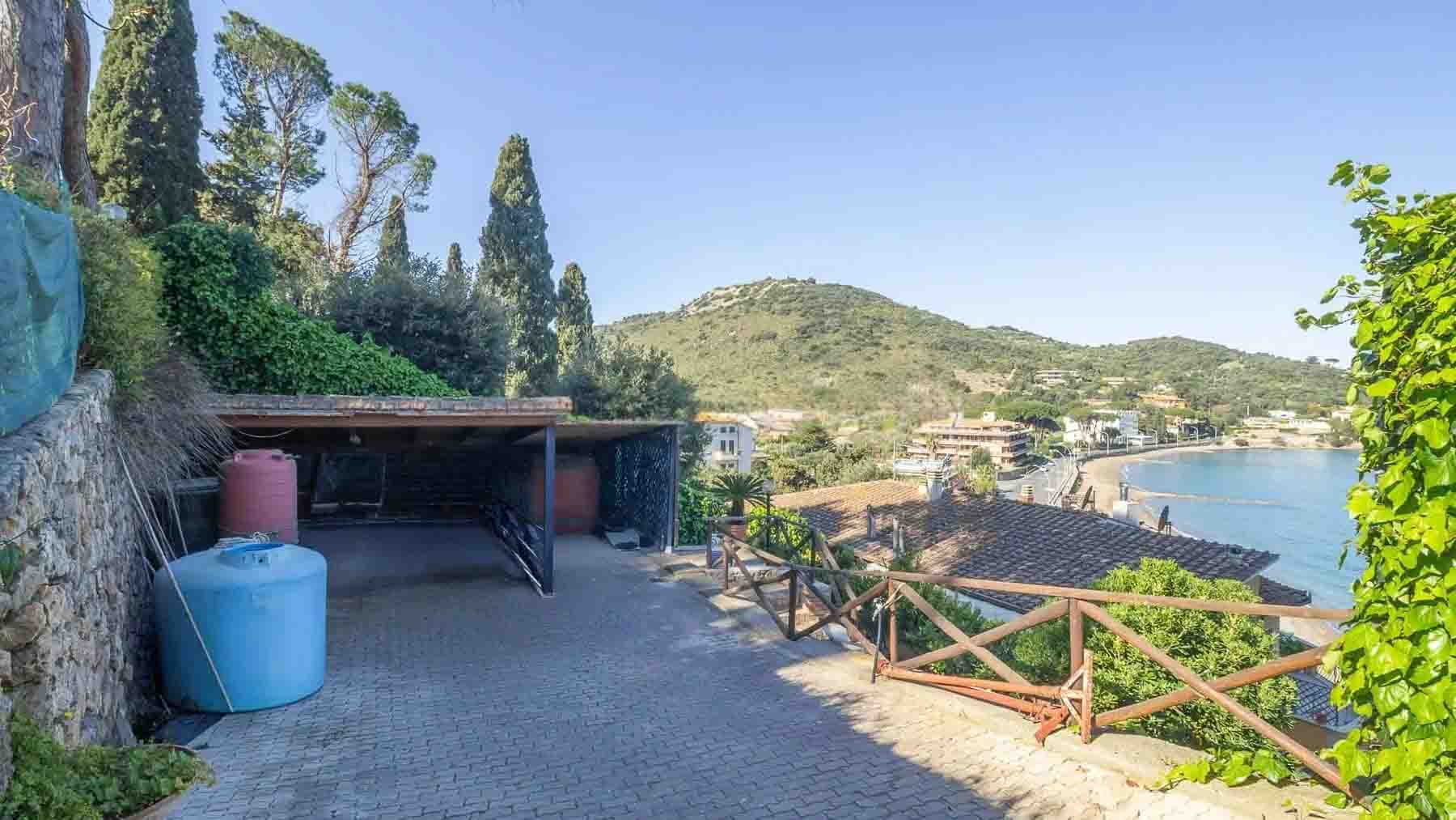 Villa bifamiliare a 30m dal mare, Argentario, Toscana