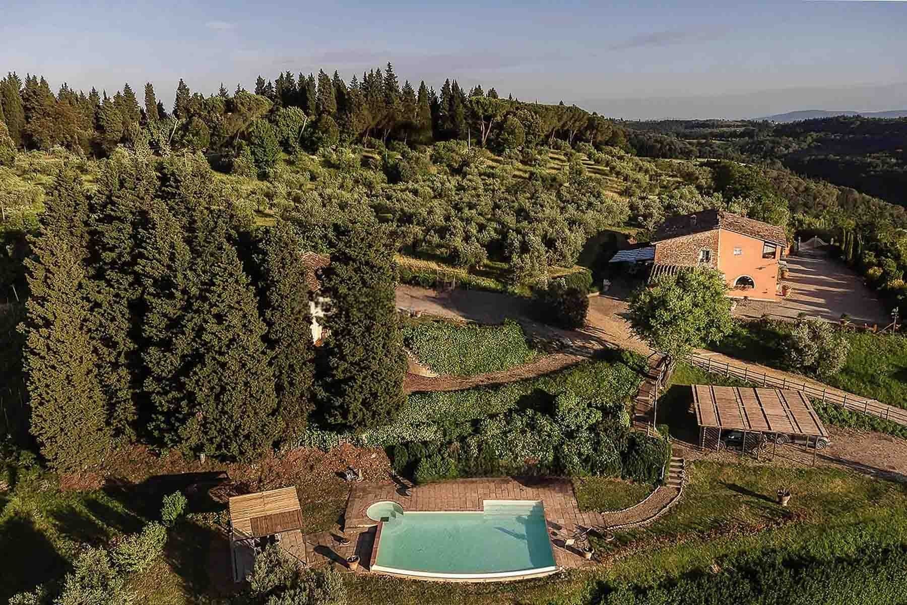 Casale con Piscine e Oliveta a Montelupo Fiorentino, Toscana