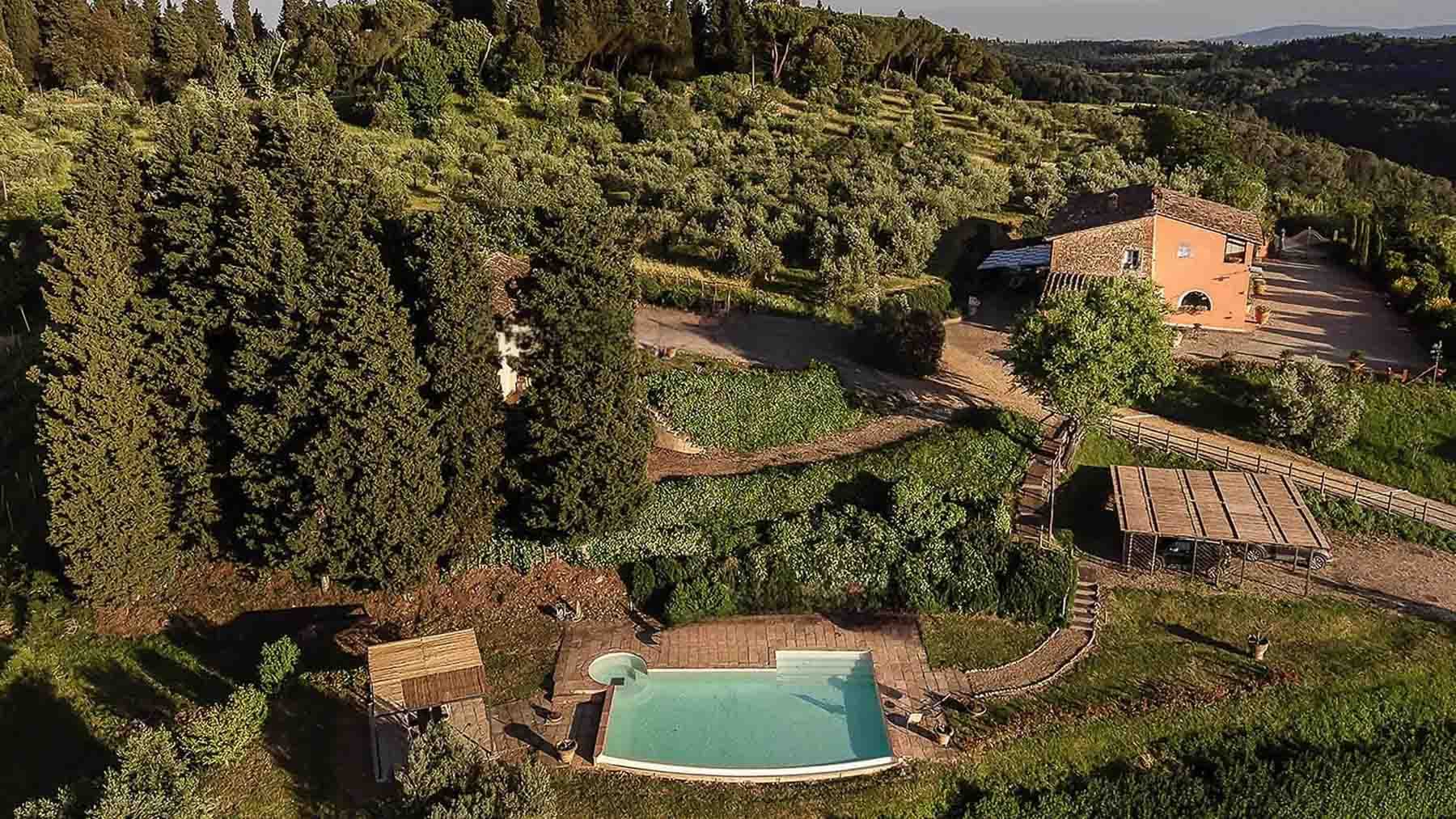 Casale con Piscine e Oliveta a Montelupo Fiorentino, Toscana