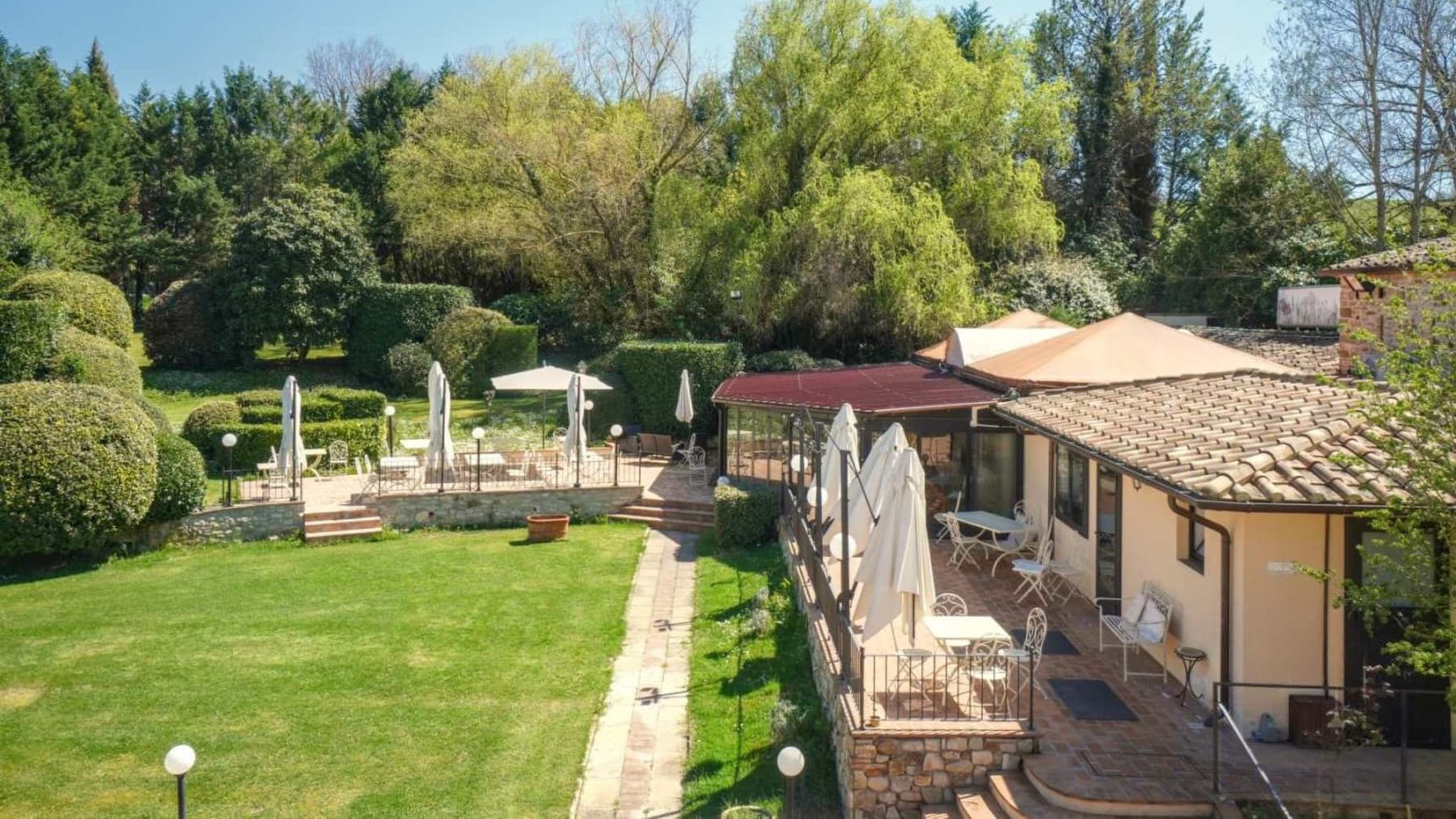 Azienda Agricola in Umbria con SPA e Piscina