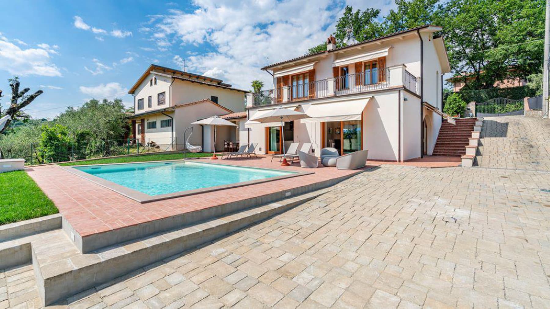 Villa panoramica con piscina a Lucca, Toscana