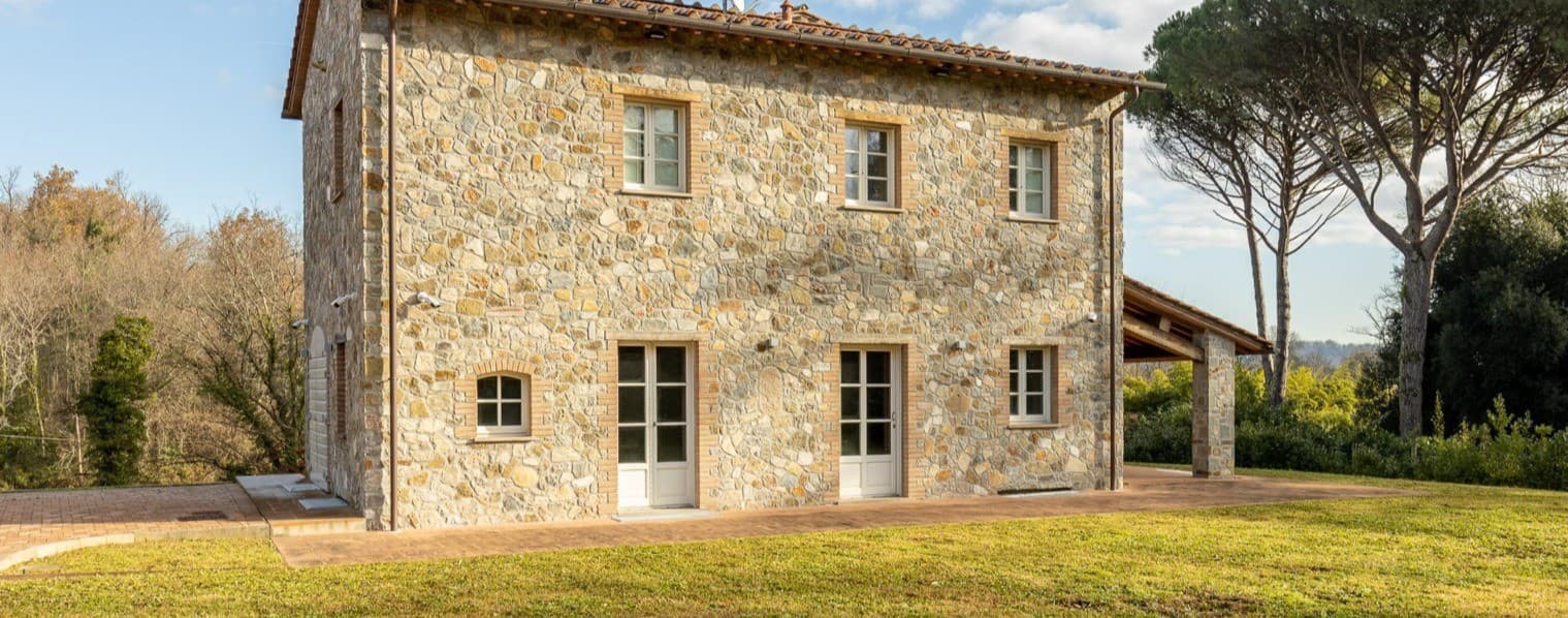 Casale esclusivo nella campagna toscana di Lucca