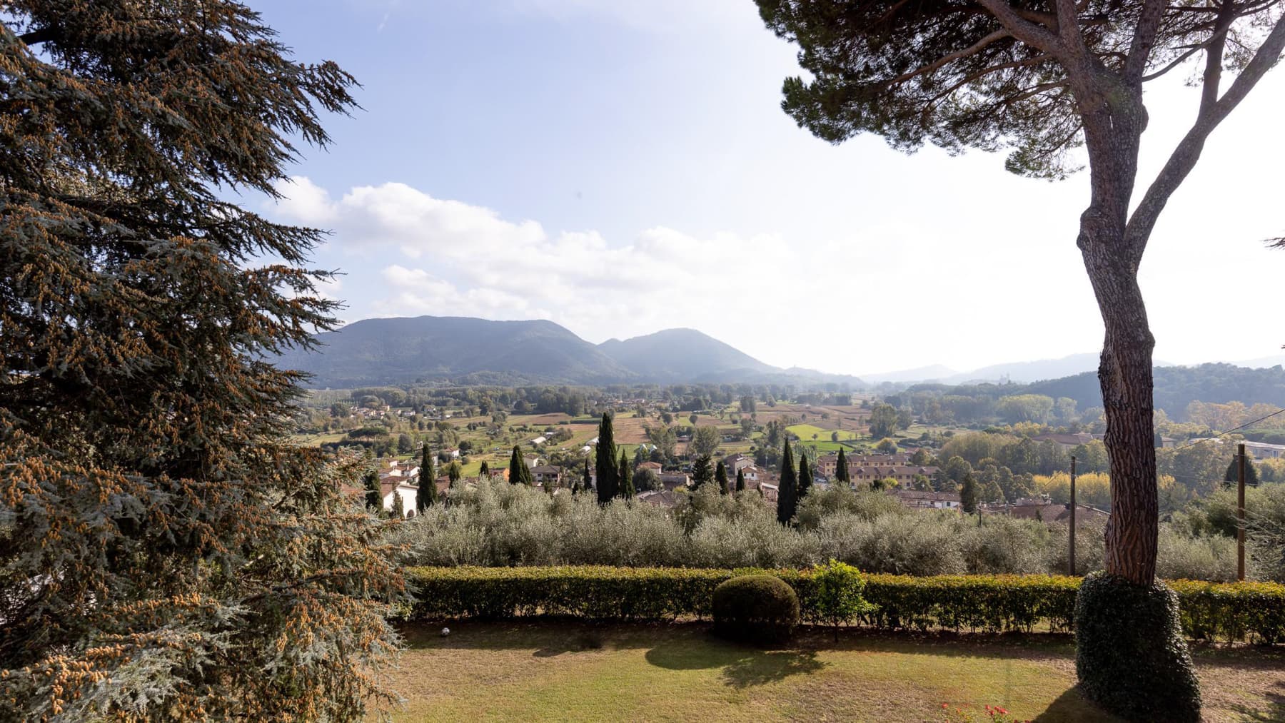 Villa storica con parco e piscina a Lucca, Toscana
