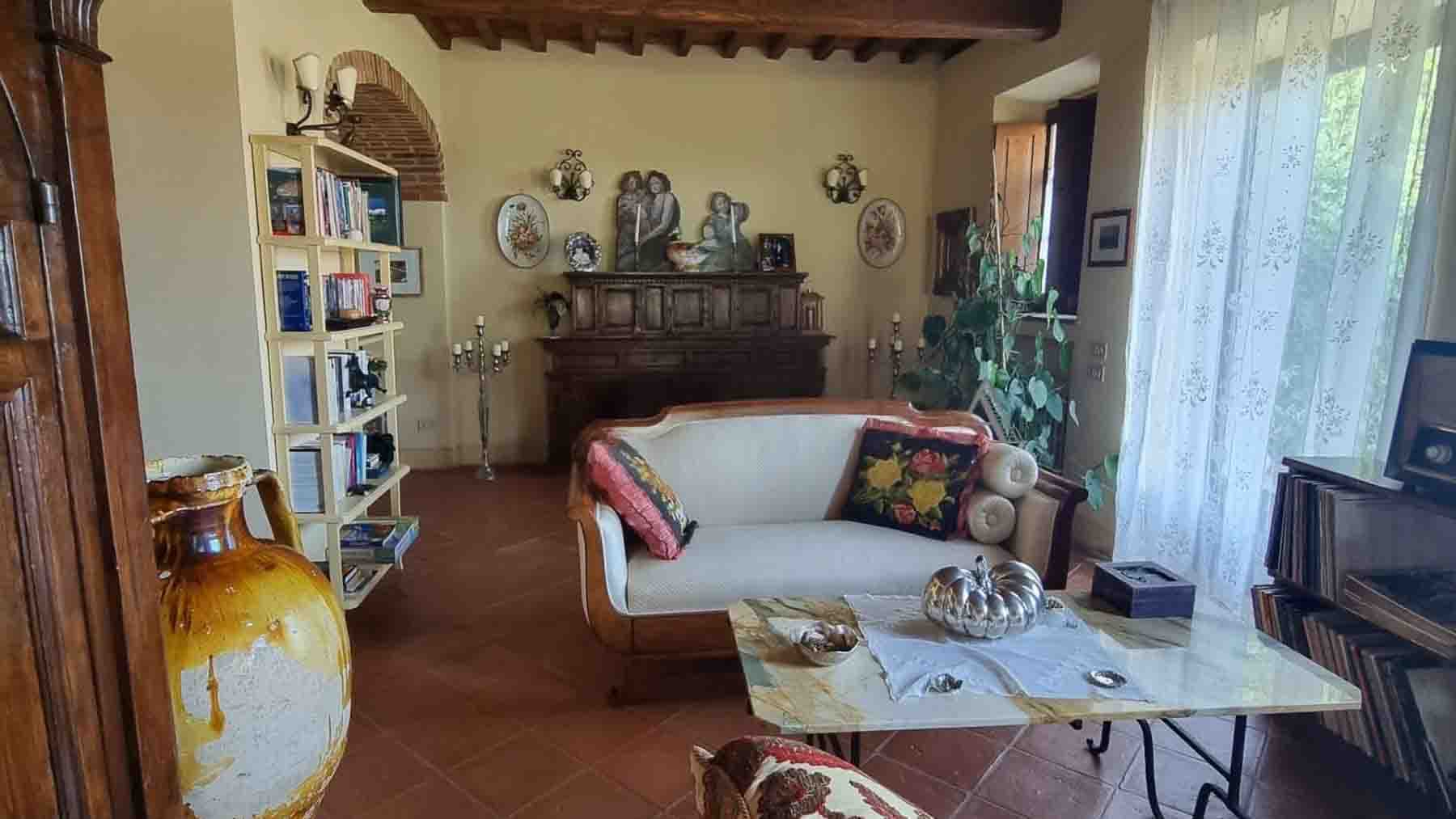 Casale panoramico nel cuore del Chianti, Toscana