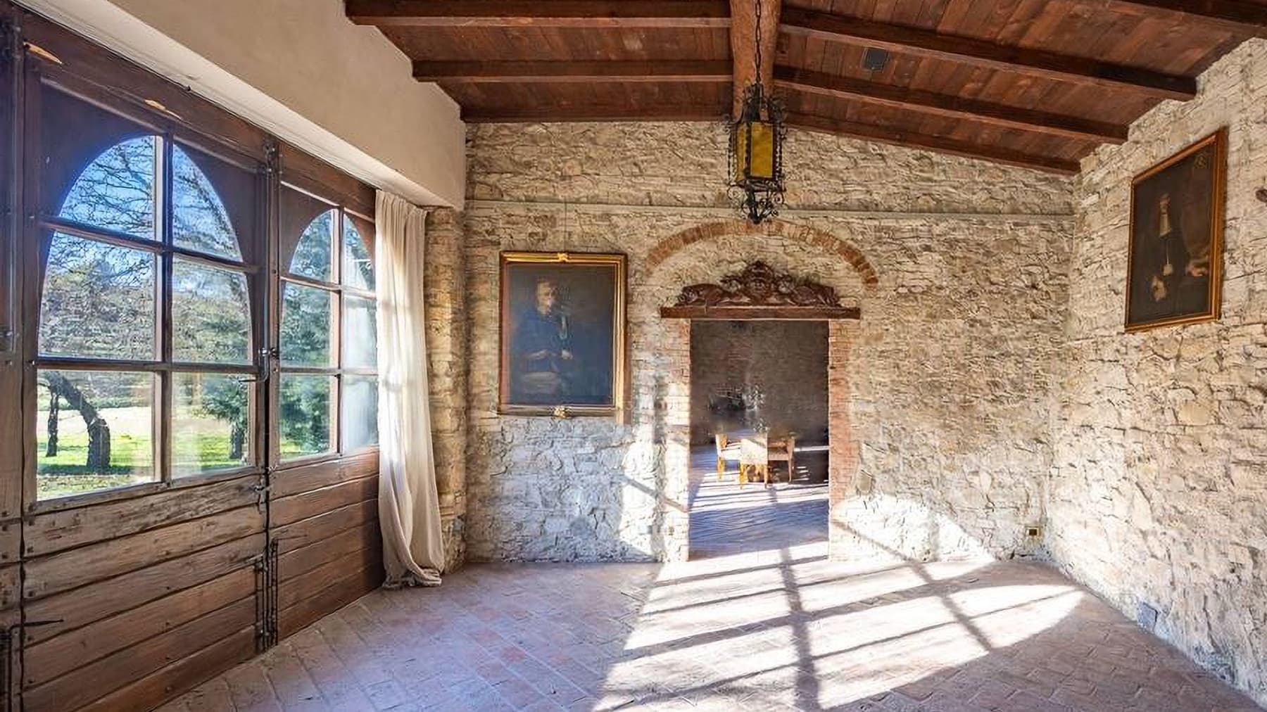 Castello storico con piscina a Gazzola, Piacentine