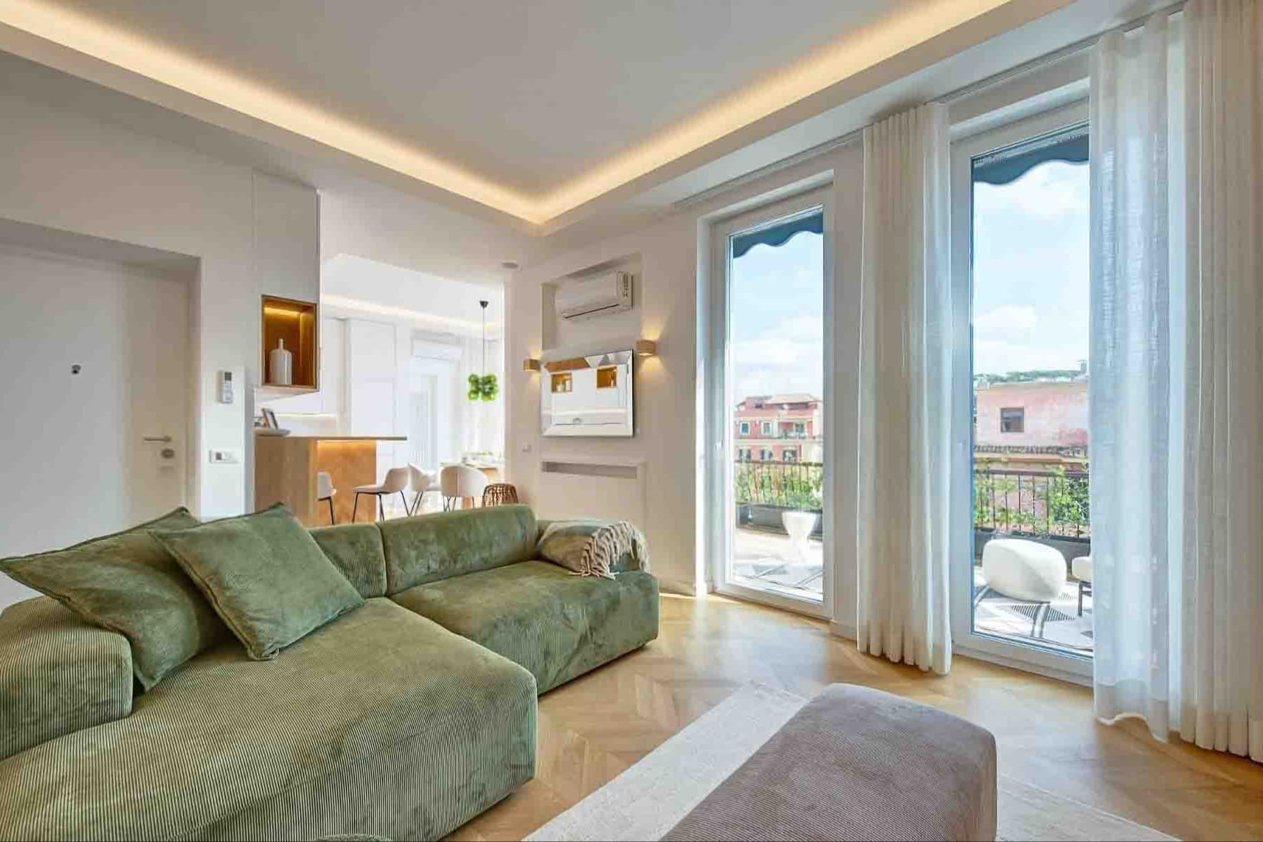 Attico ristrutturato con terrazza a Roma, Lungotevere
