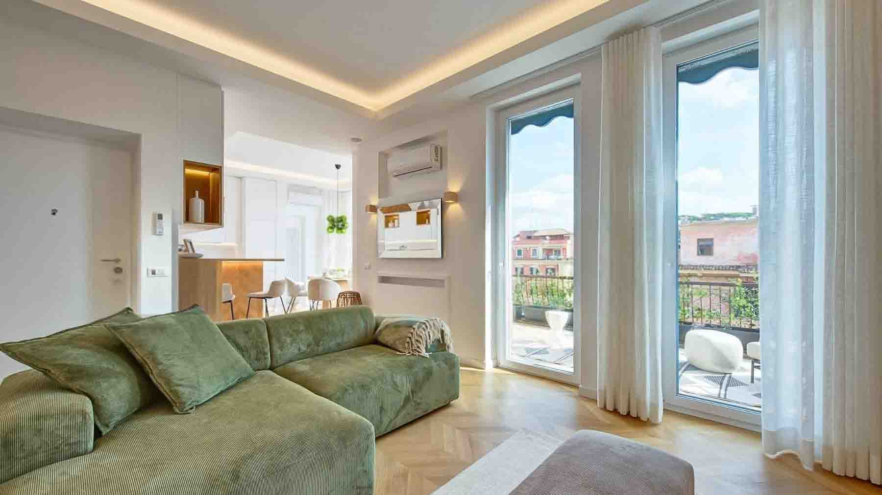 Attico ristrutturato con terrazza a Roma, Lungotevere