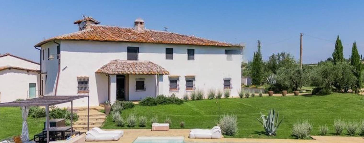 Villa con Piscina e Vista Panoramica a Certaldo, Toscana