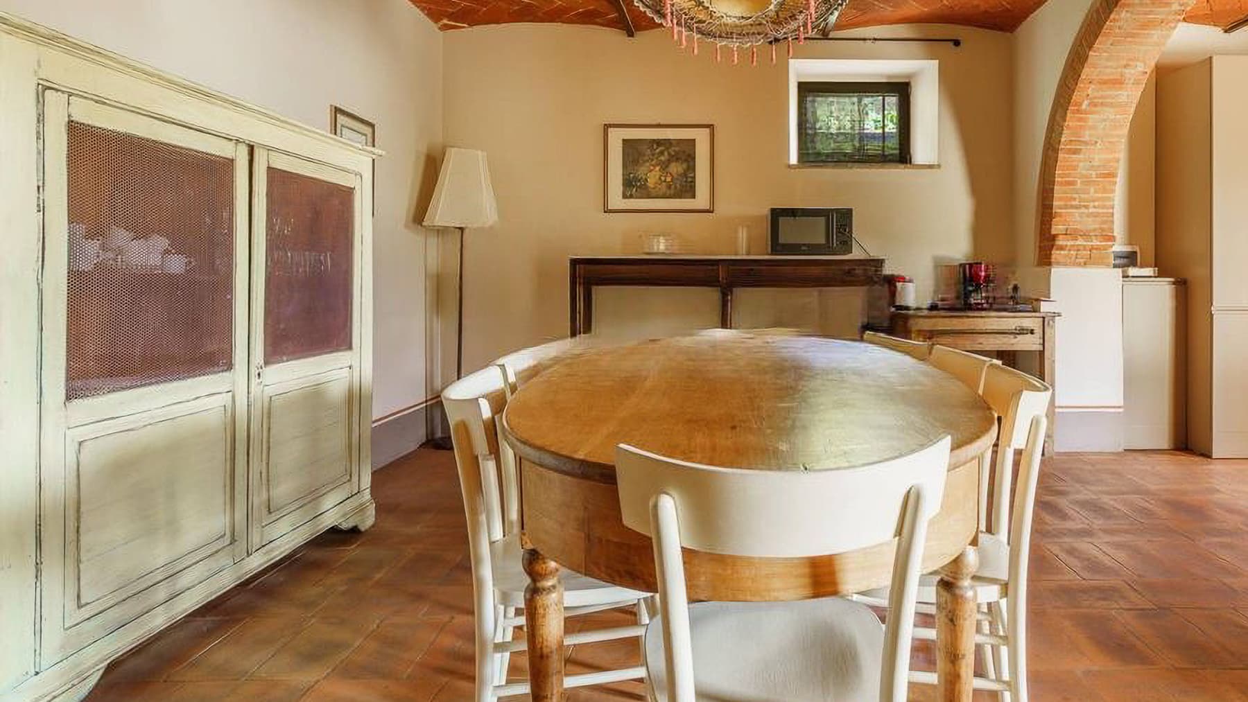 Villa con Vigneti Biologici a Peneto, Toscana