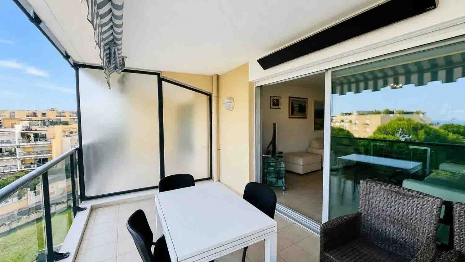 Appartamento di pregio a Cagnes-sur-Mer, vista mare