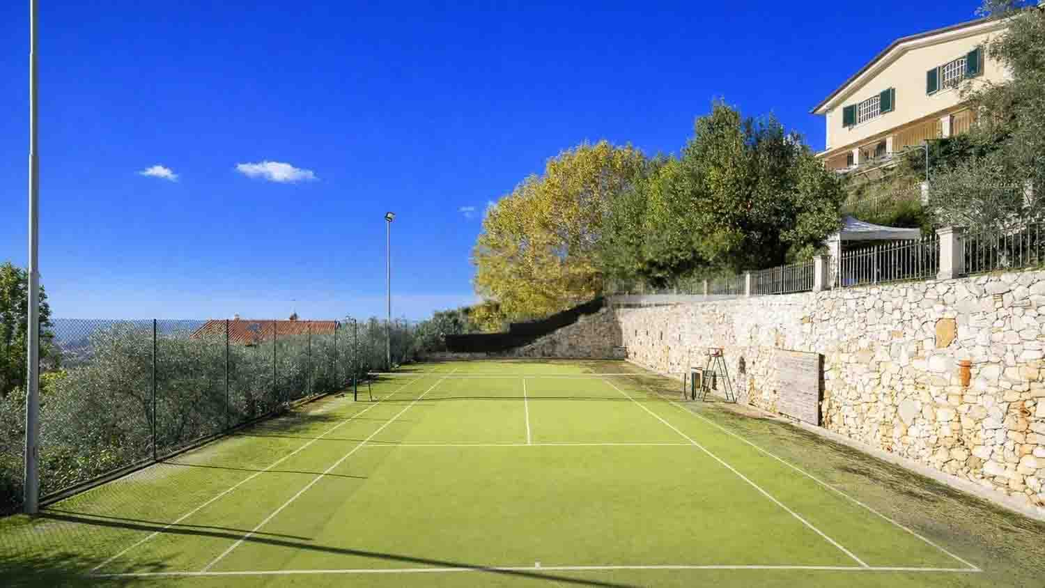 Villa di Charme con Vista Versilia, Pietrasanta