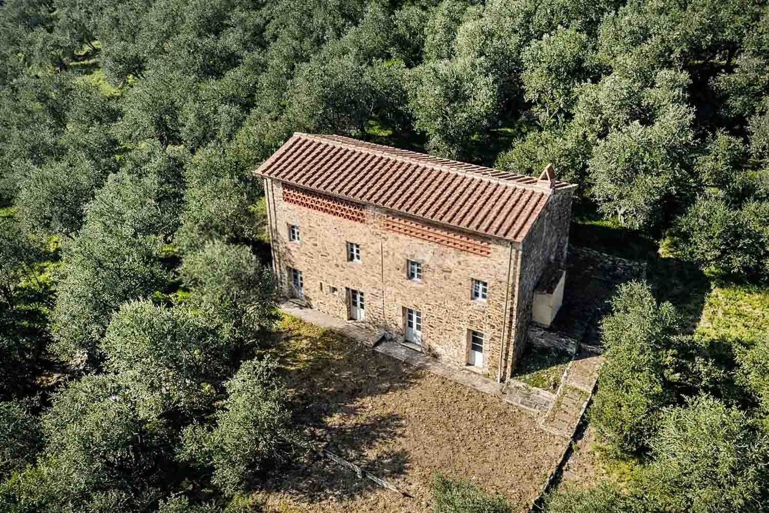 Casale storico in pietra, Versilia, Camaiore, Toscana
