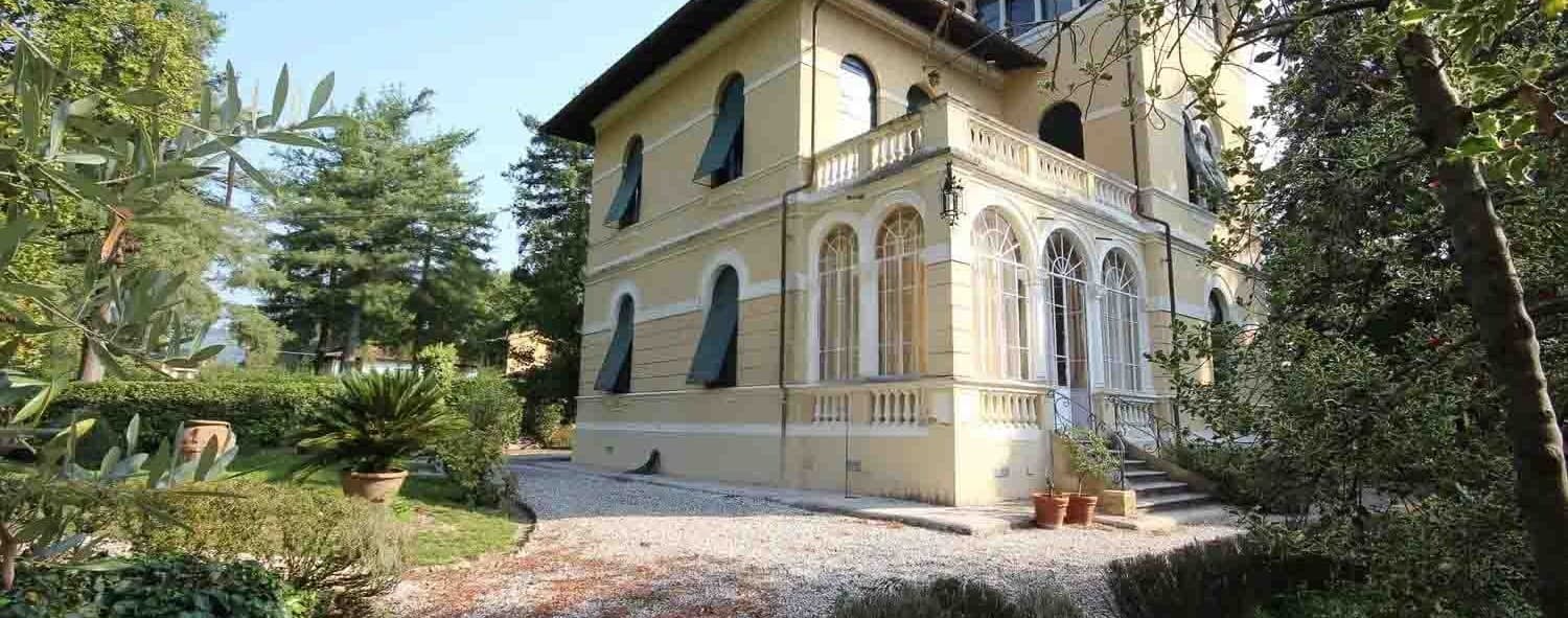 Villa Liberty con Giardino a Lucca, Toscana