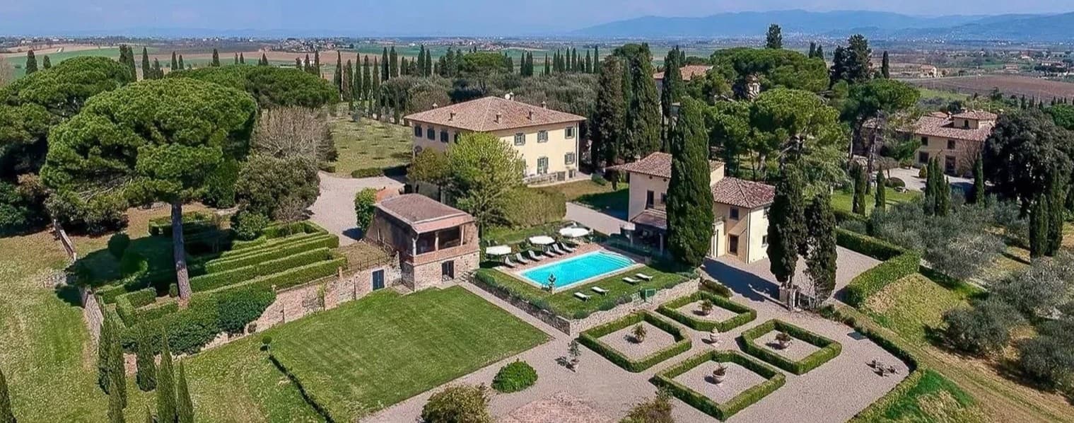 Villa storica con vista su Cortona, Camucia, Toscana