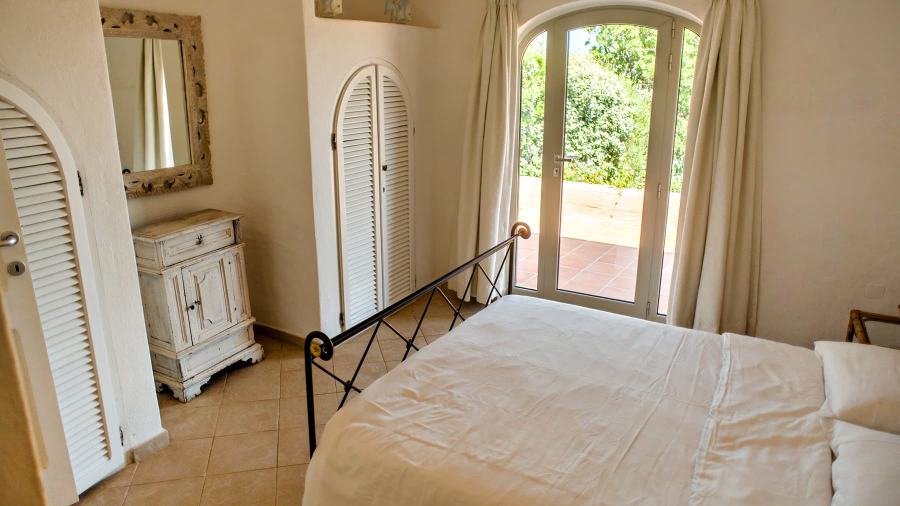 Villa esclusiva a Punta Sardegna, Sardegna