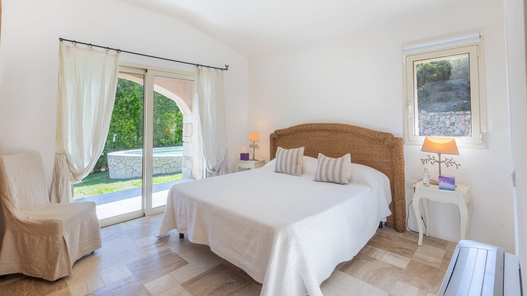 Villa con piscina e vista mare a Golfo Pevero, Sardegna