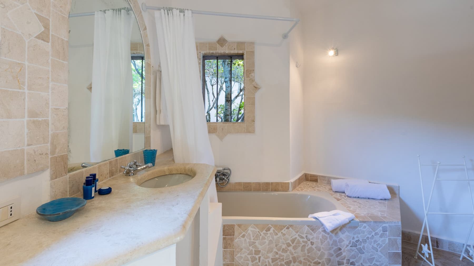 Villa con piscina e vista mare a Golfo Pevero, Sardegna